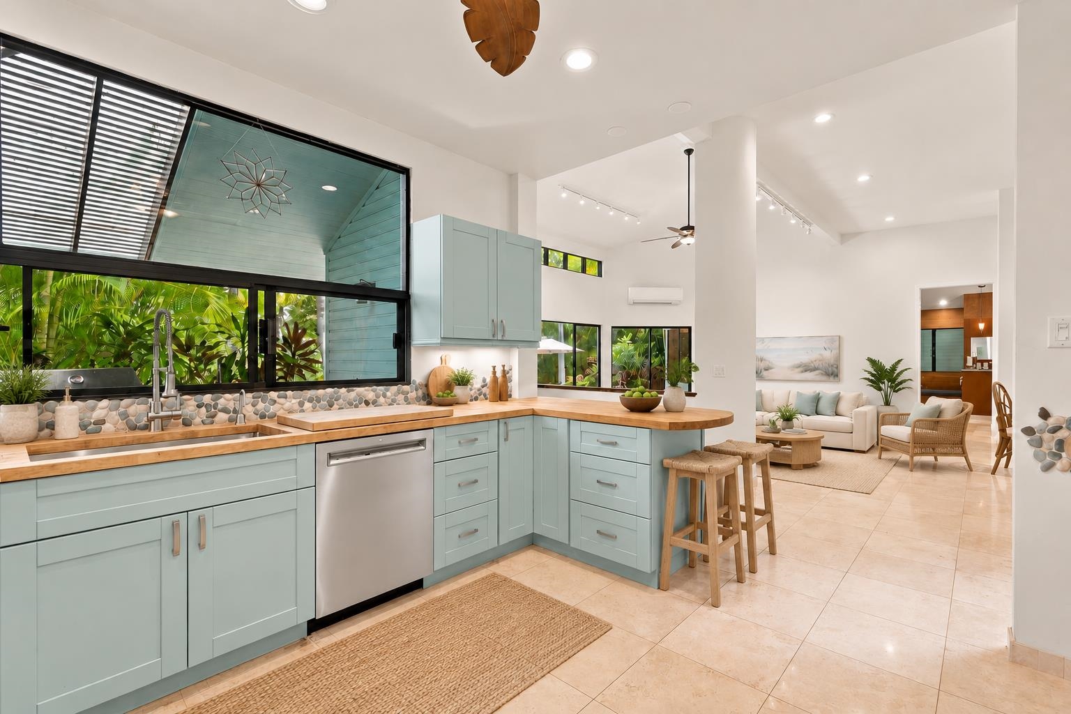 3150 Waiea Pl