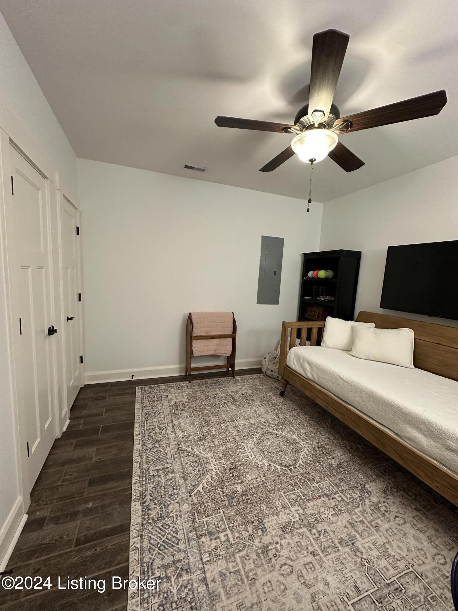 5119 SE Rogers Campground Rd