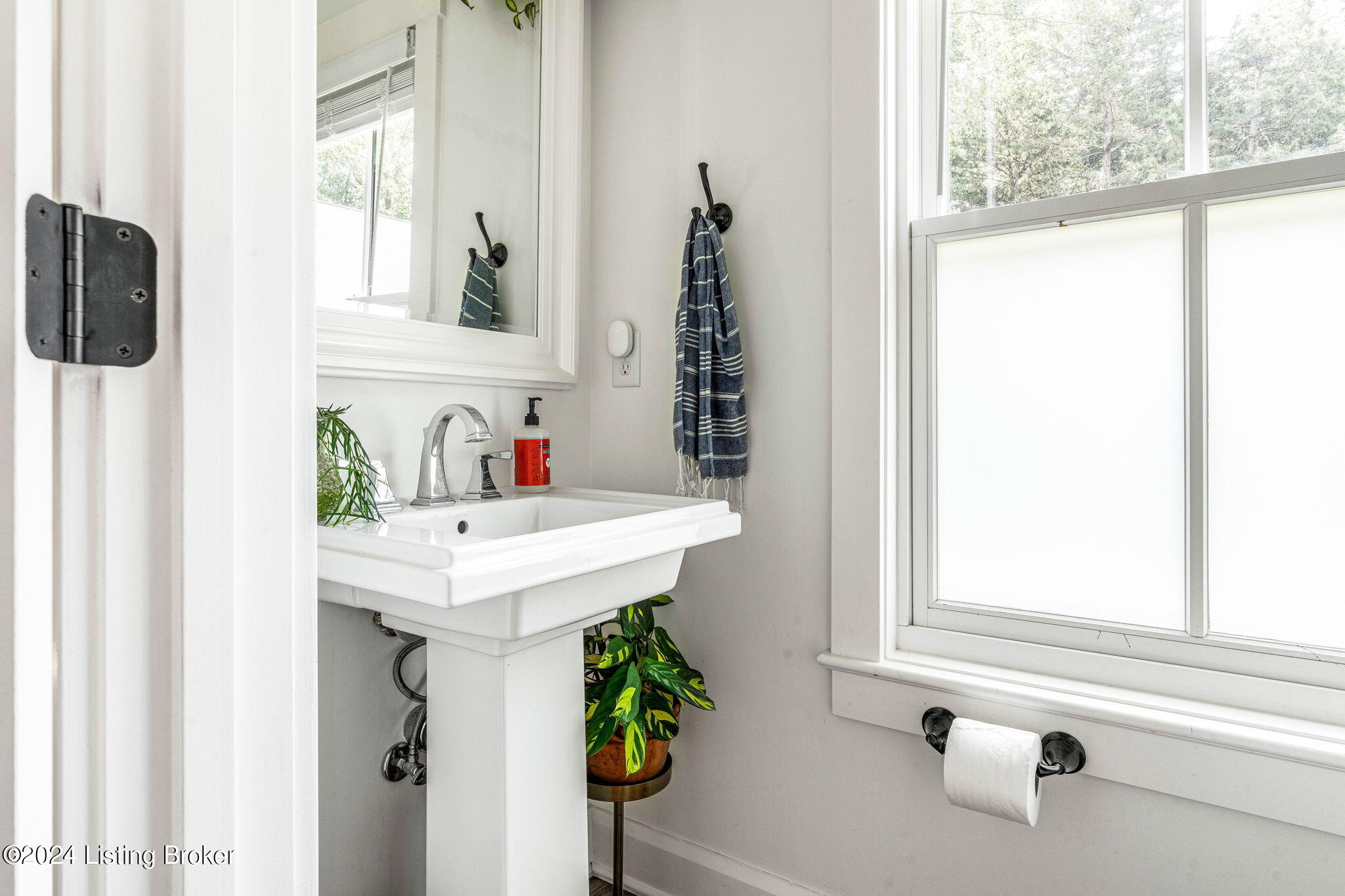 5119 SE Rogers Campground Rd