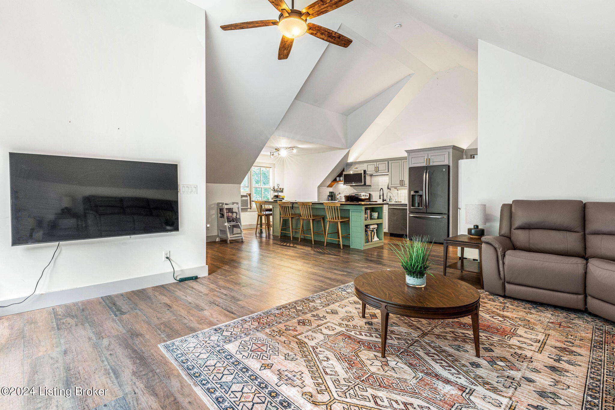 5119 SE Rogers Campground Rd