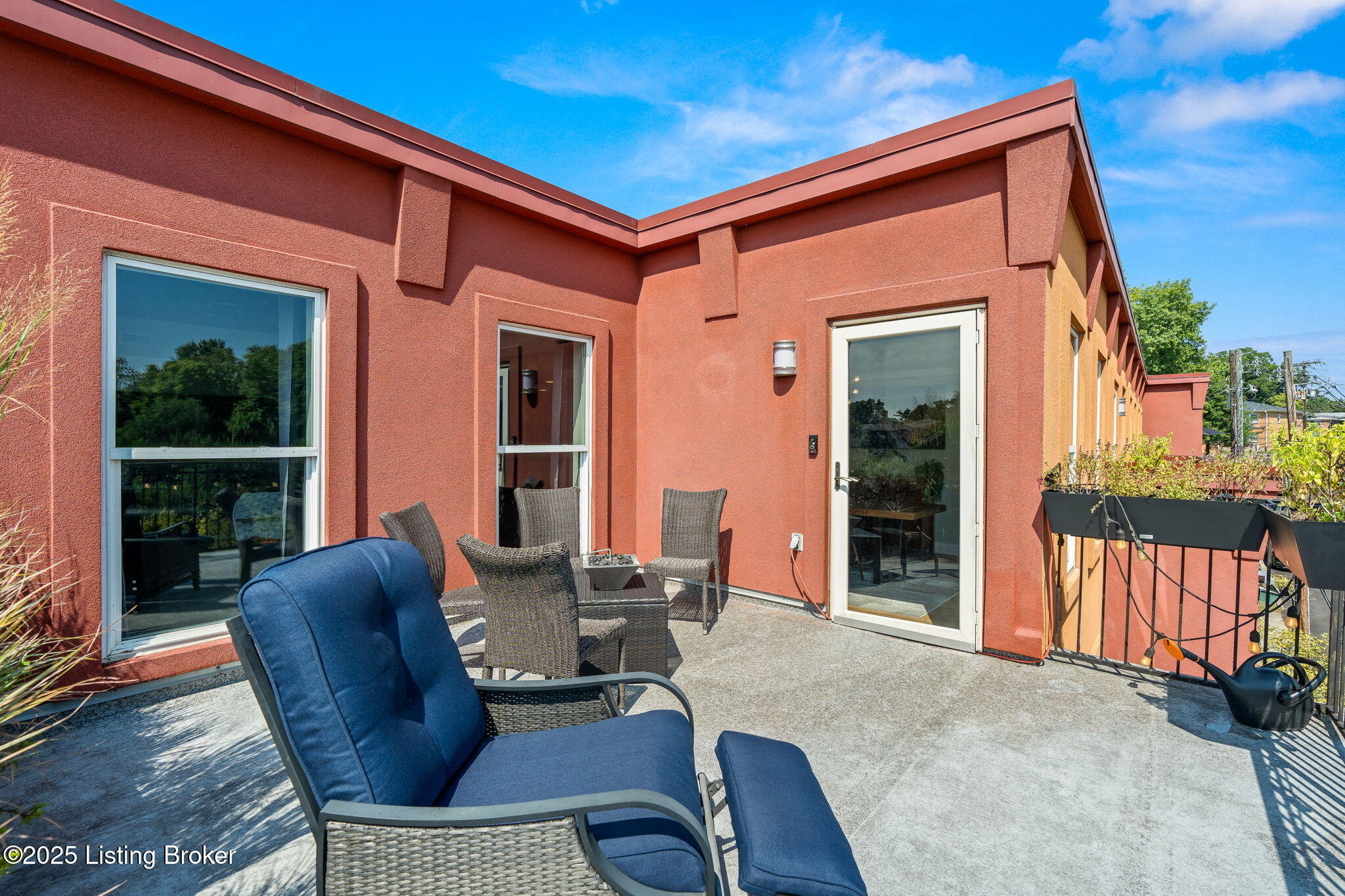 2411 Brownsboro Rd, 407