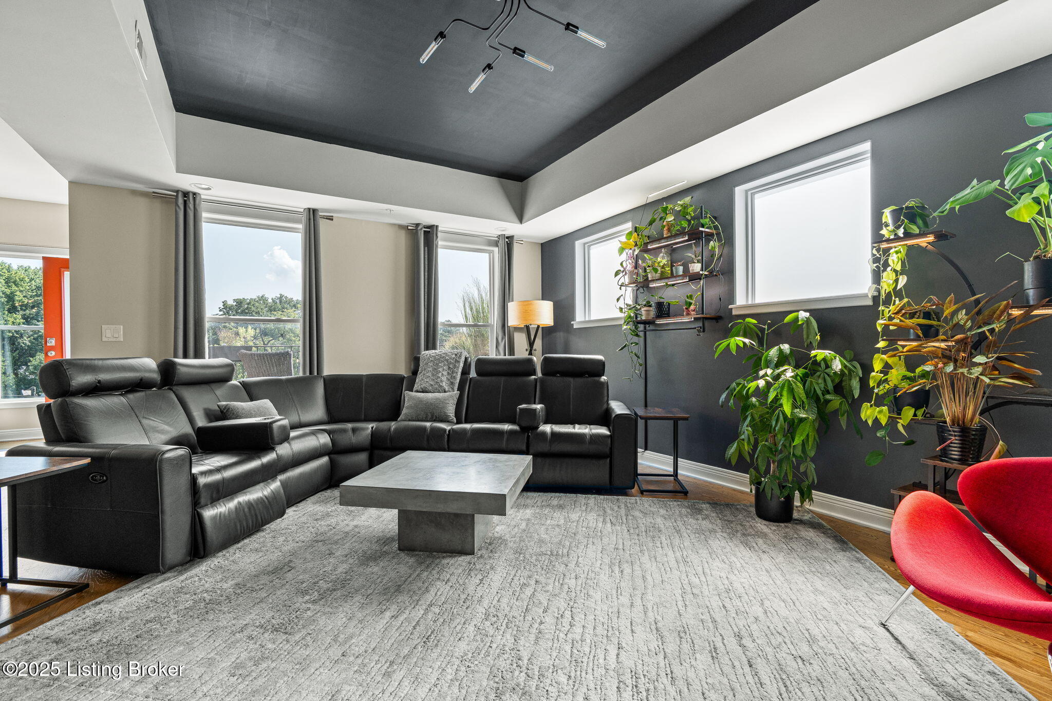 2411 Brownsboro Rd, 407