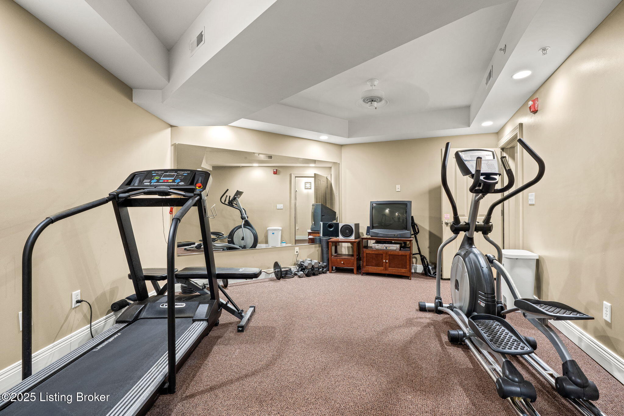 2411 Brownsboro Rd, 407