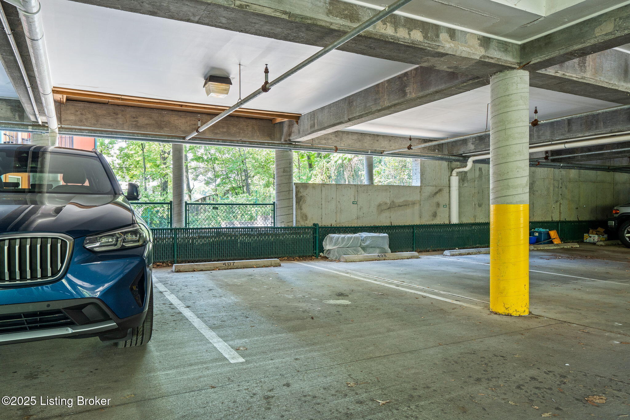 2411 Brownsboro Rd, 407