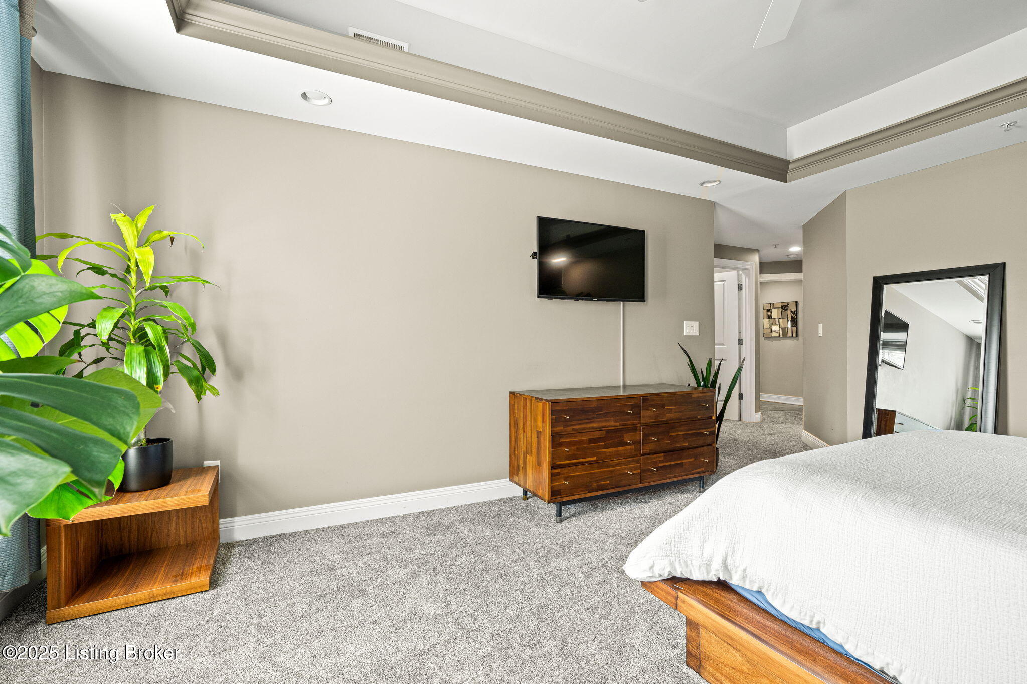 2411 Brownsboro Rd, 407