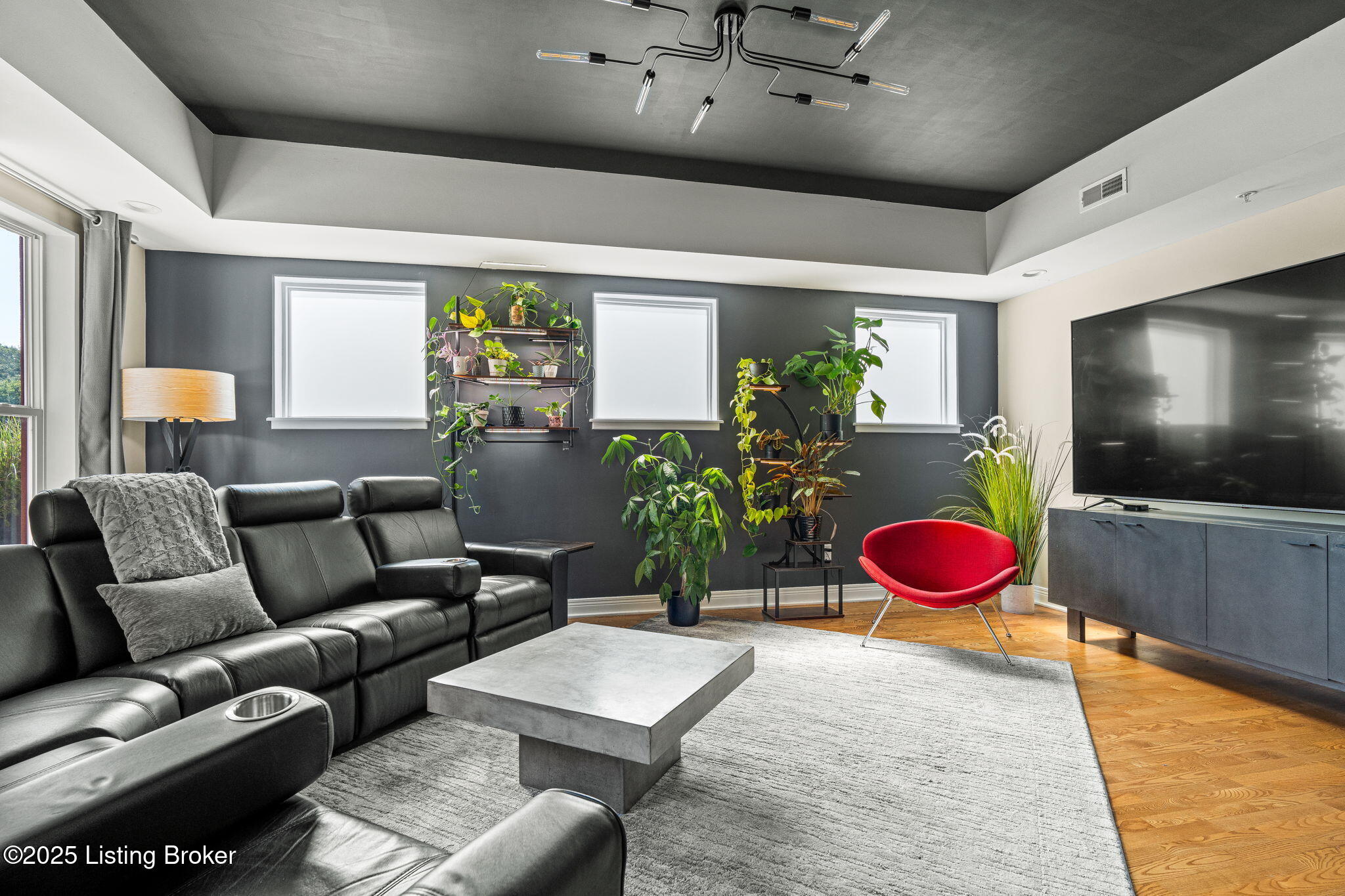 2411 Brownsboro Rd, 407