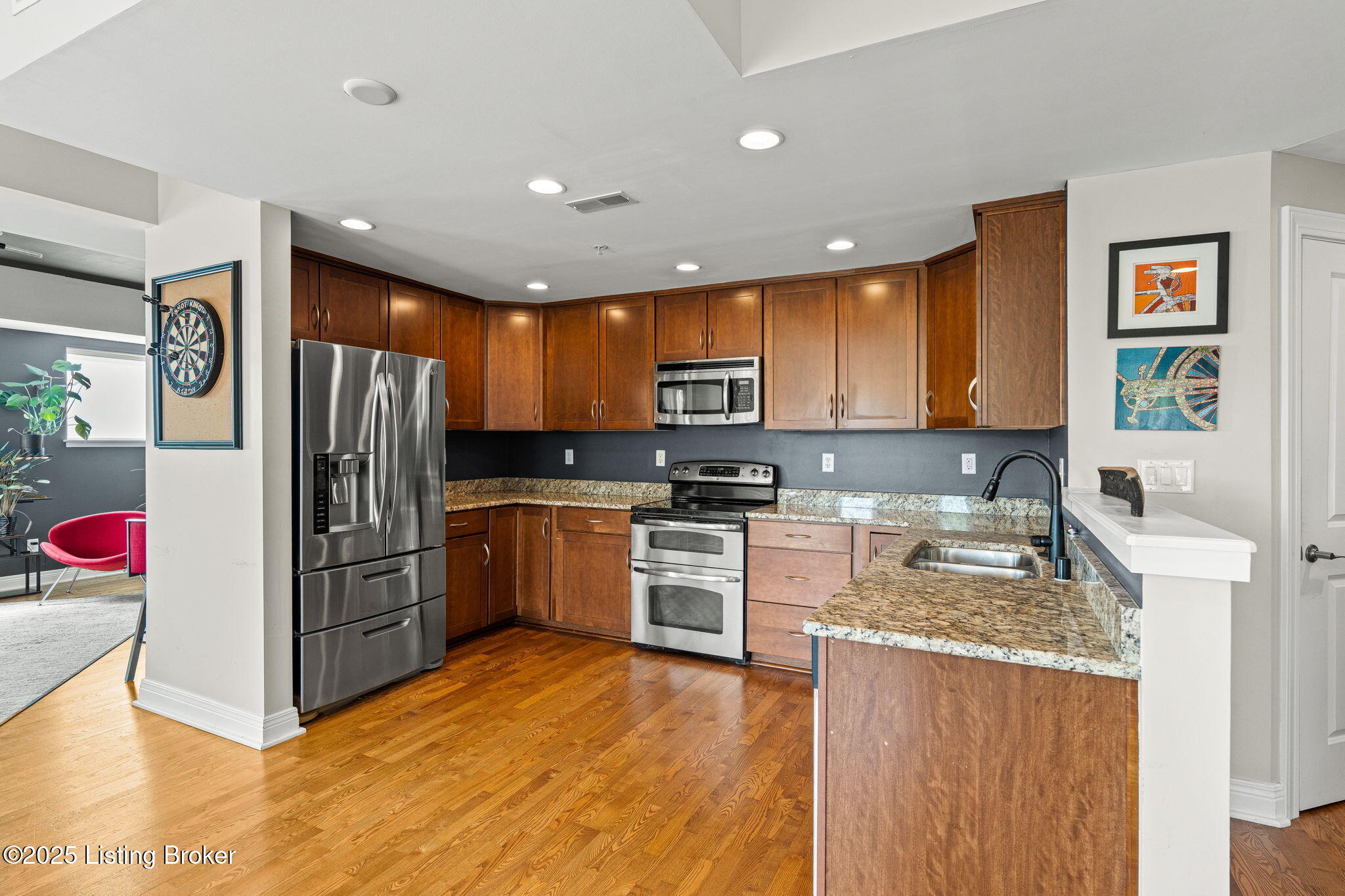 2411 Brownsboro Rd, 407