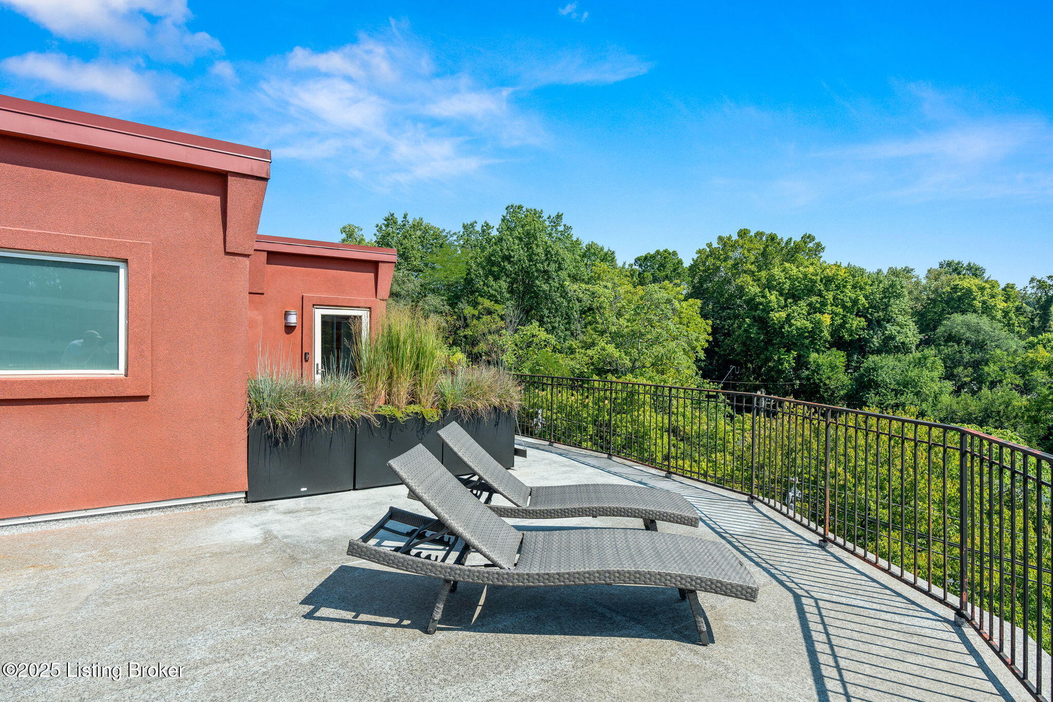 2411 Brownsboro Rd, 407