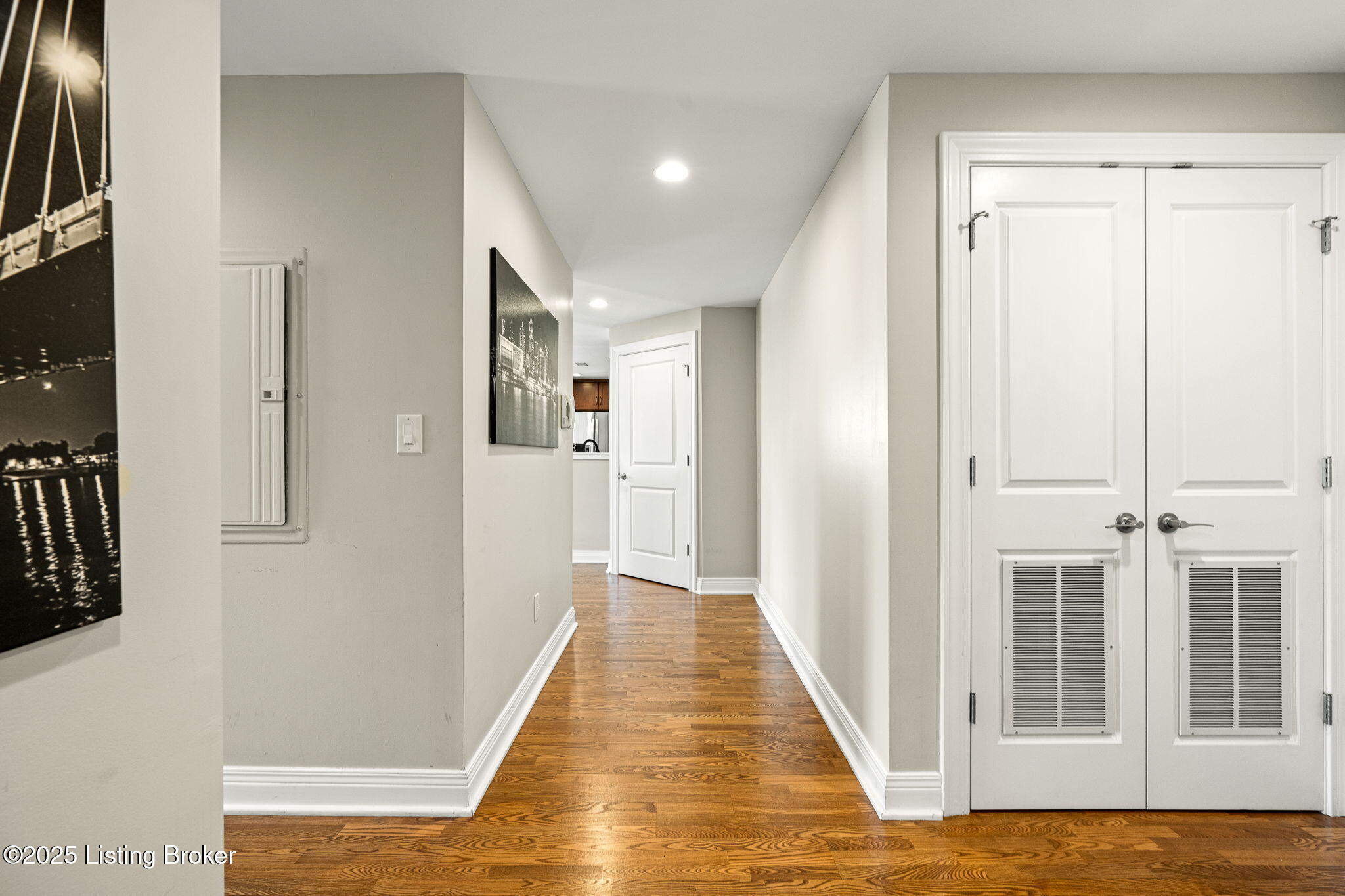 2411 Brownsboro Rd, 407