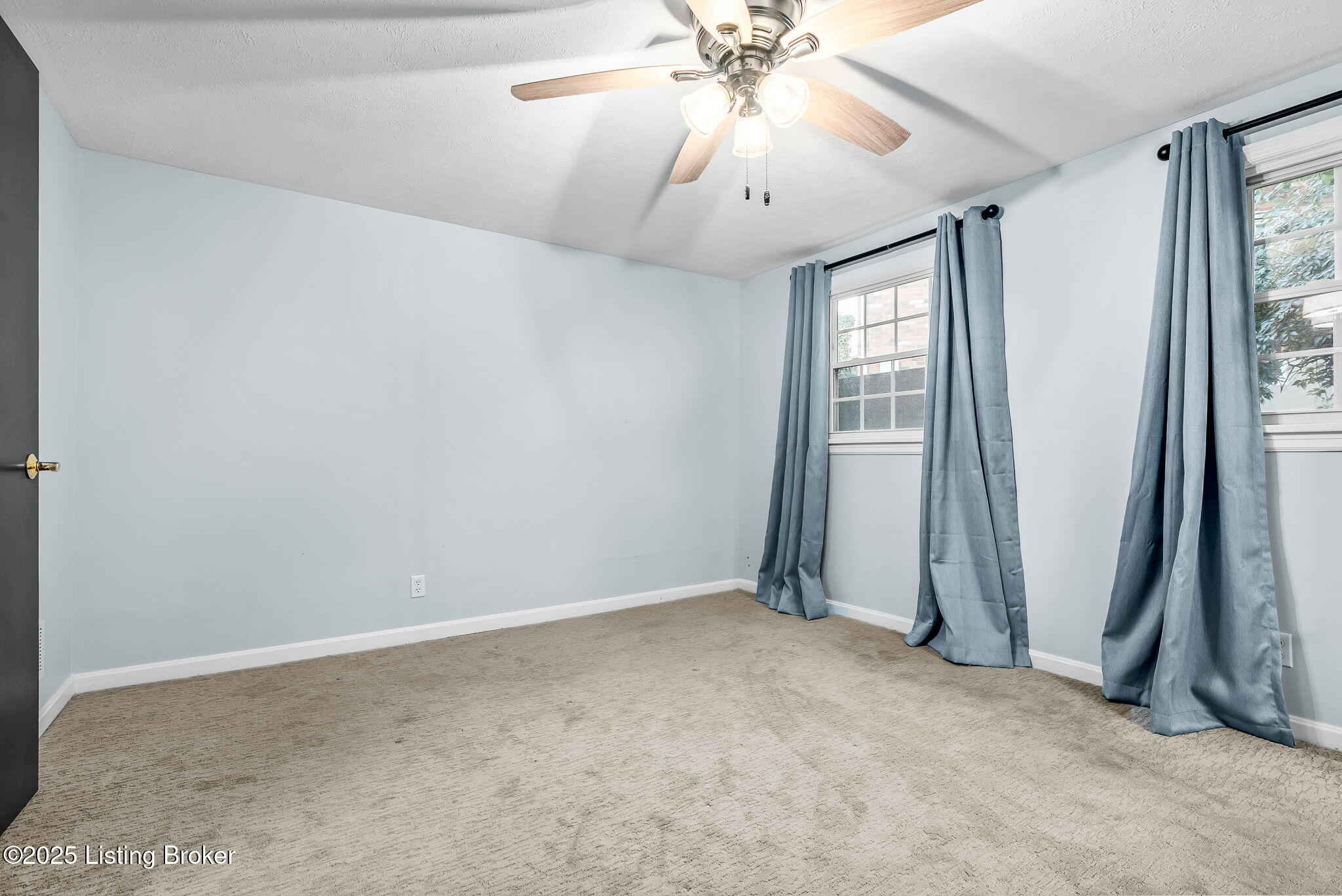 1006 Corn Island Ct, Louisville