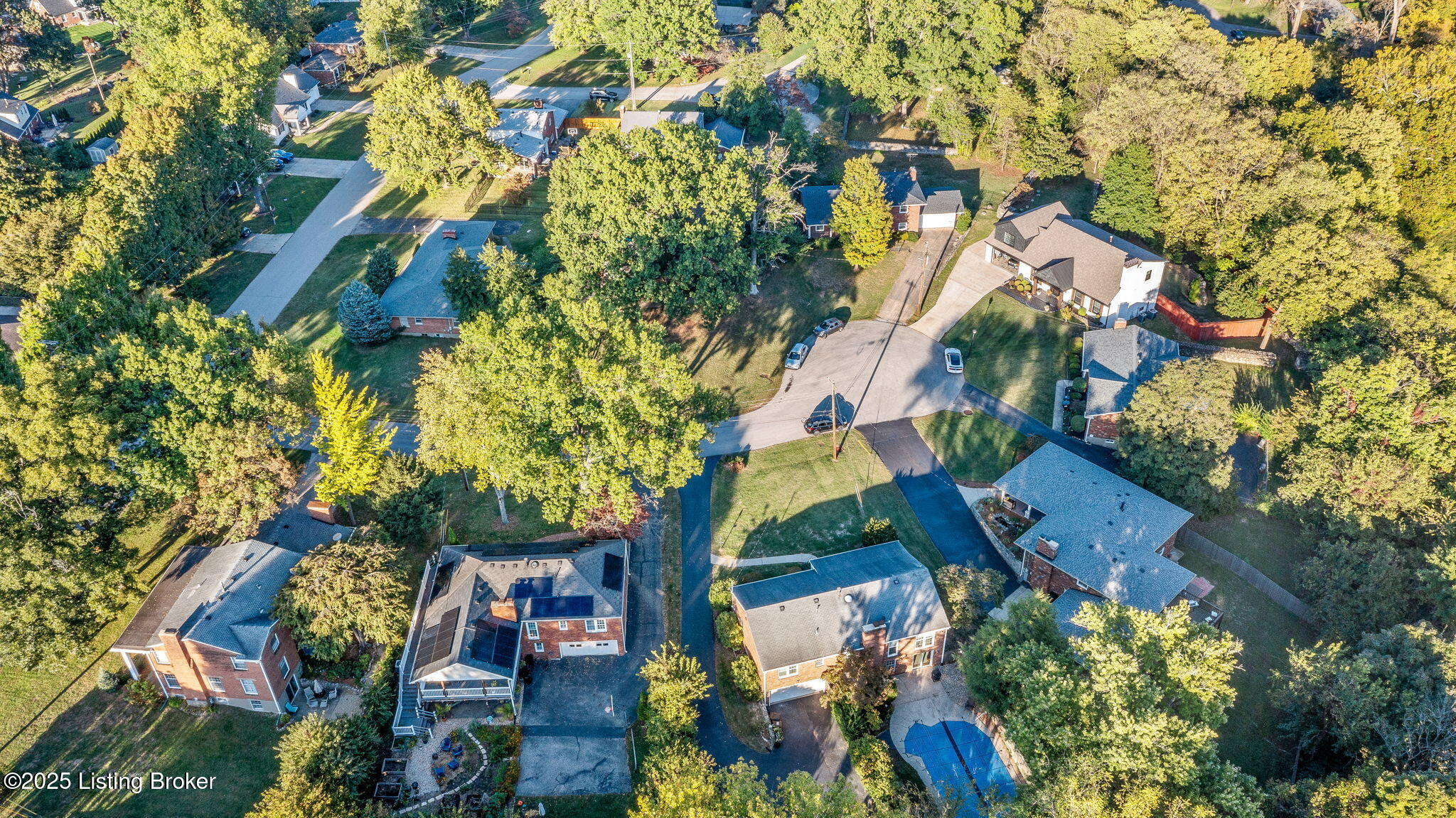 1006 Corn Island Ct, Louisville