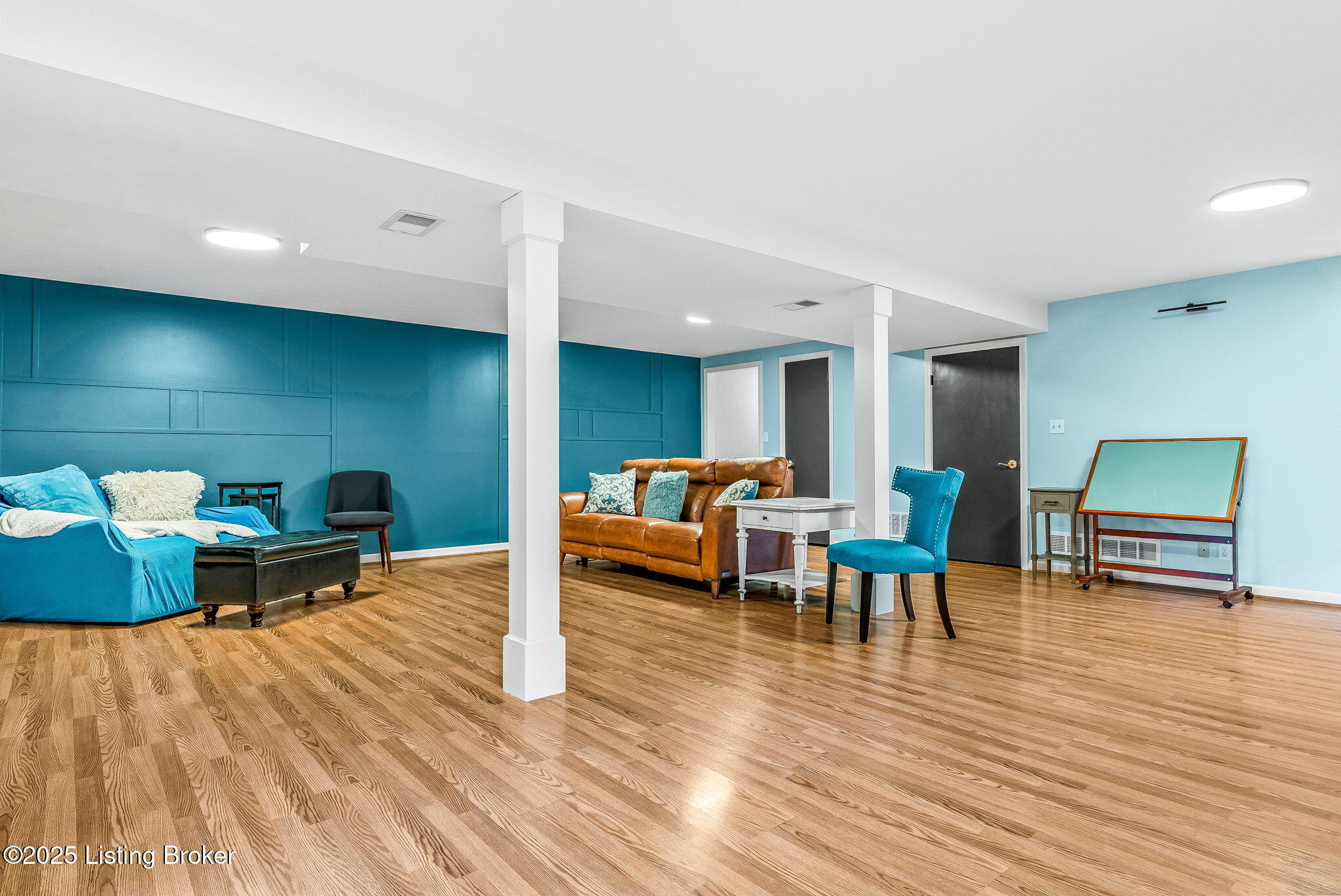 1006 Corn Island Ct, Louisville