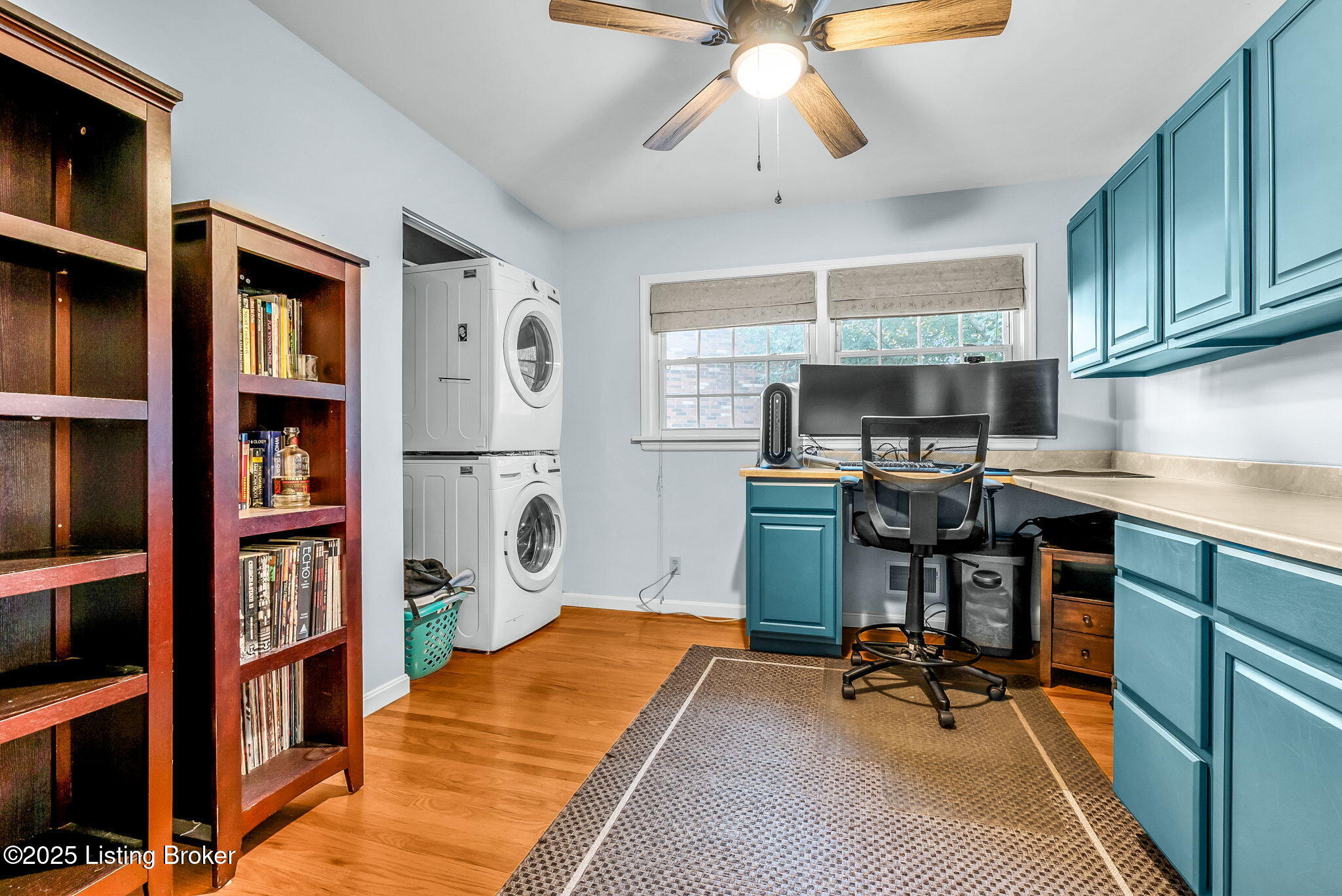 1006 Corn Island Ct, Louisville