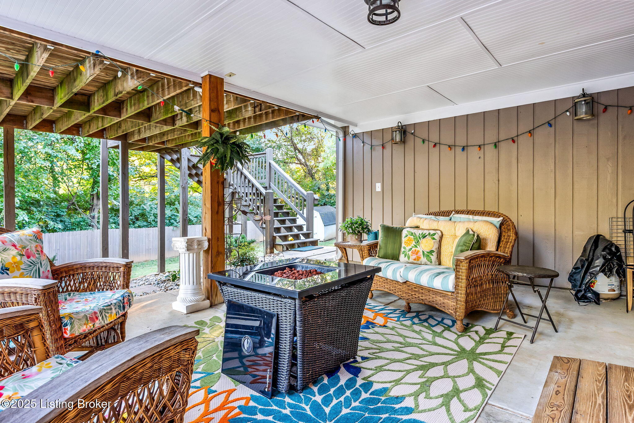 1006 Corn Island Ct, Louisville