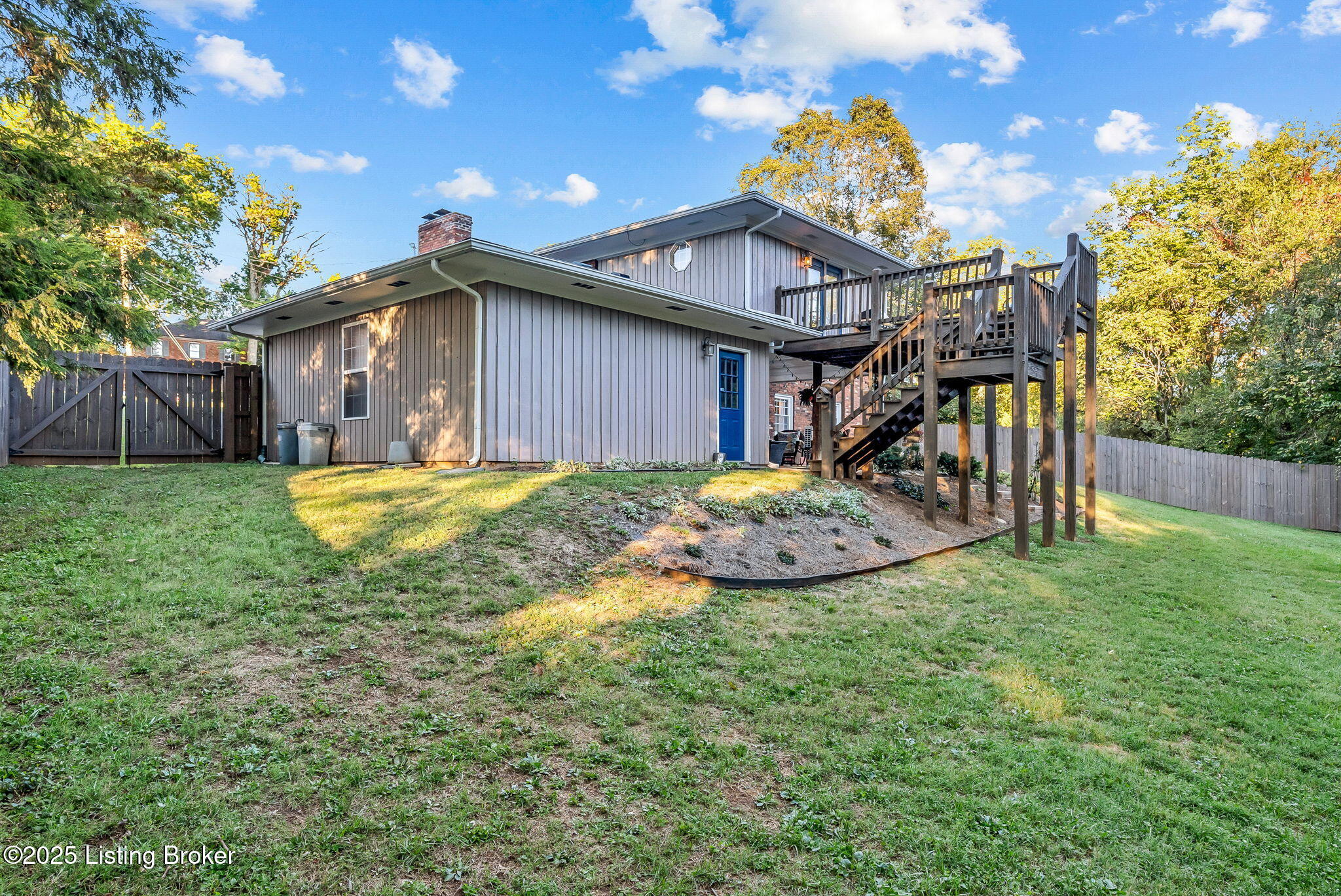 1006 Corn Island Ct, Louisville