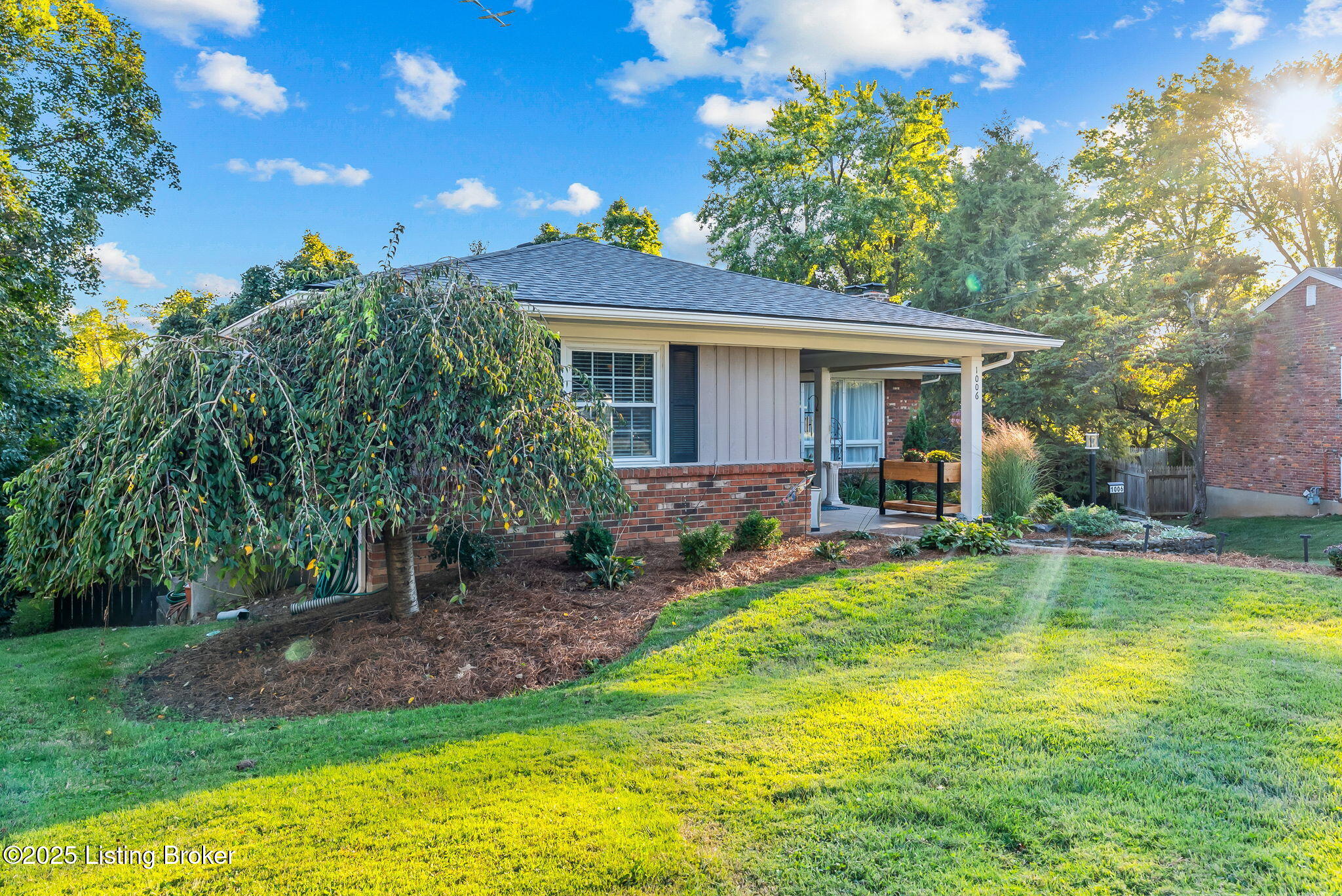 1006 Corn Island Ct, Louisville