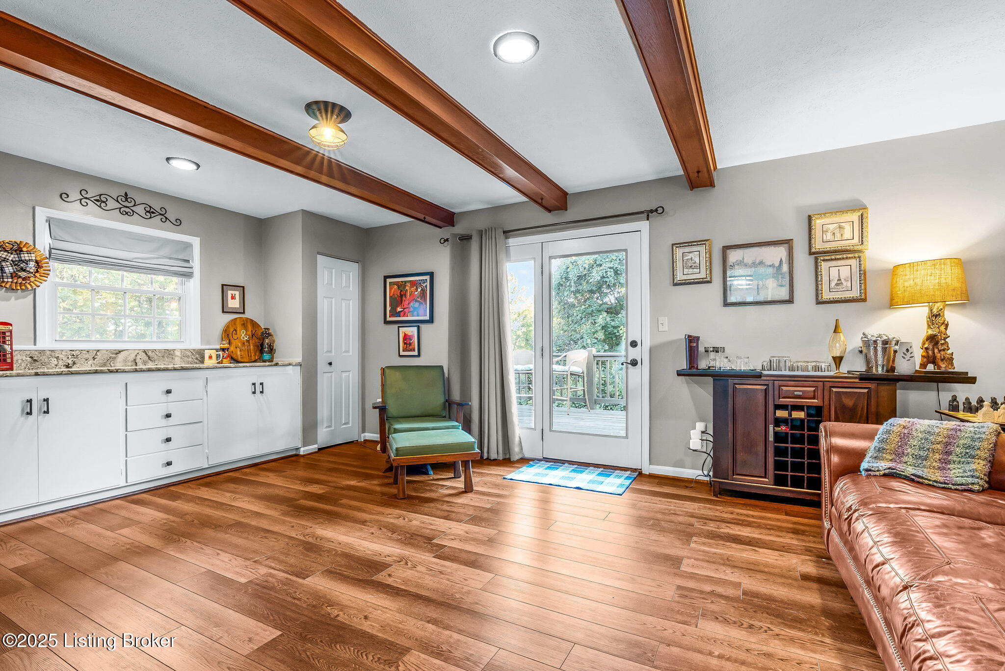 1006 Corn Island Ct, Louisville