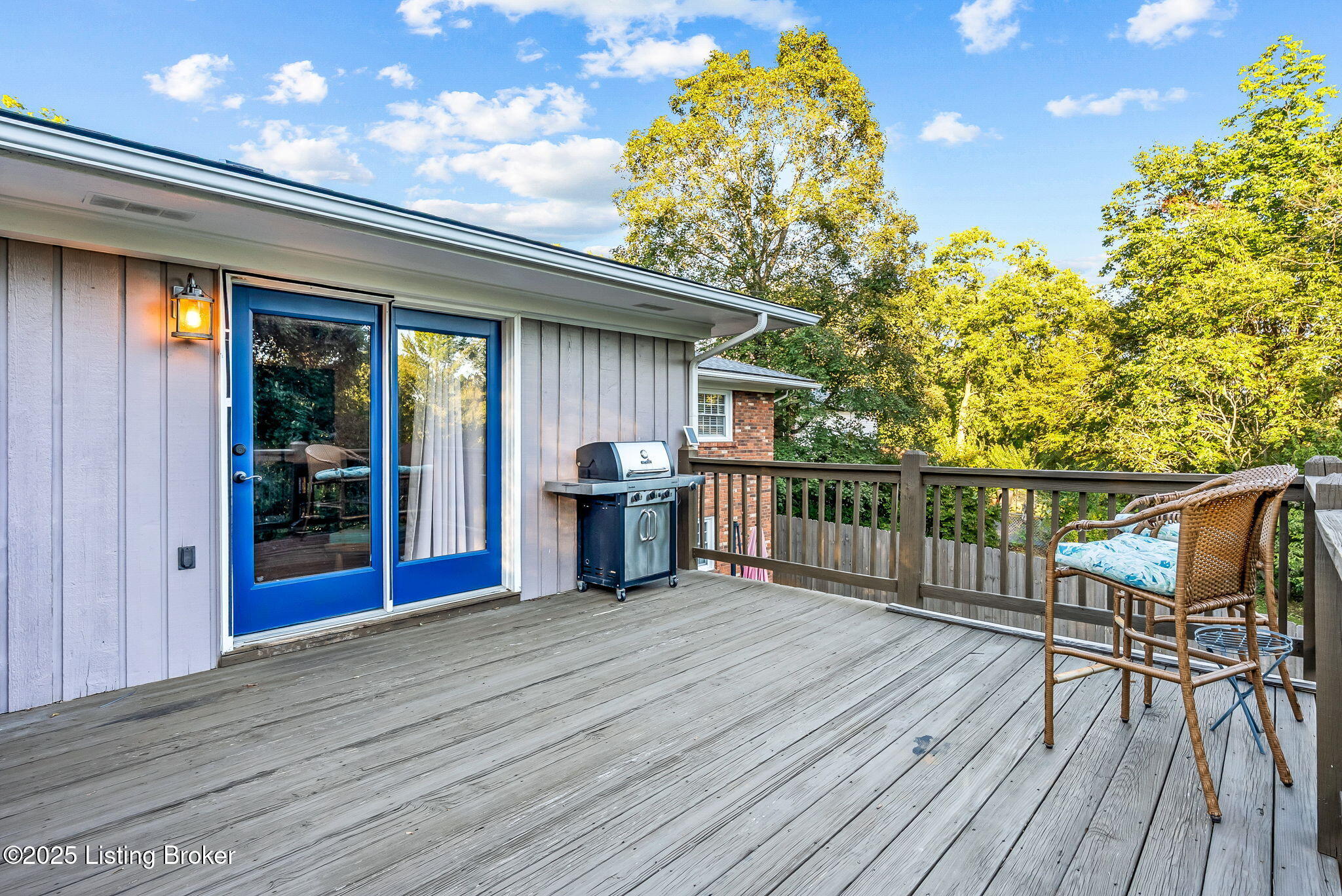 1006 Corn Island Ct, Louisville