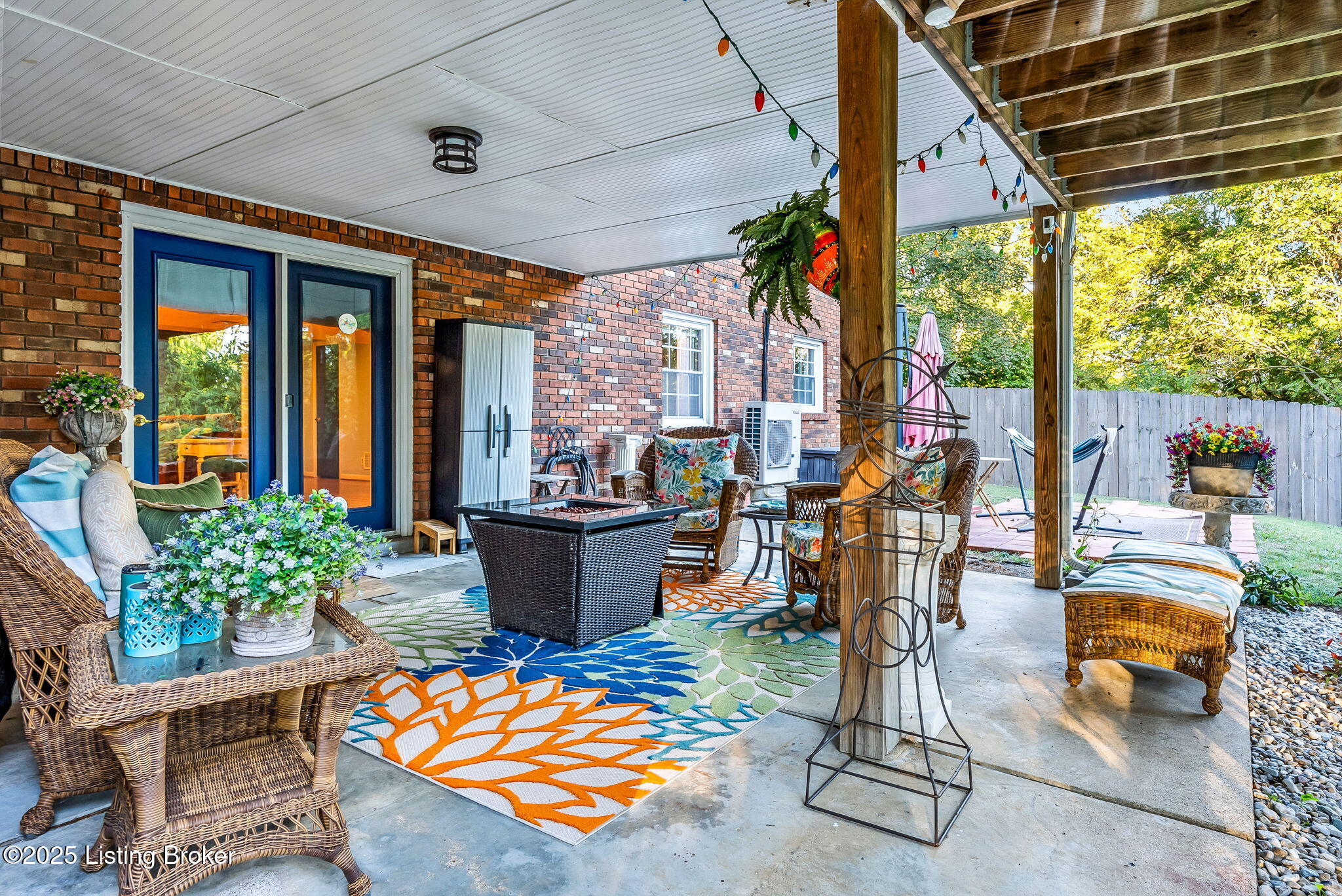 1006 Corn Island Ct, Louisville