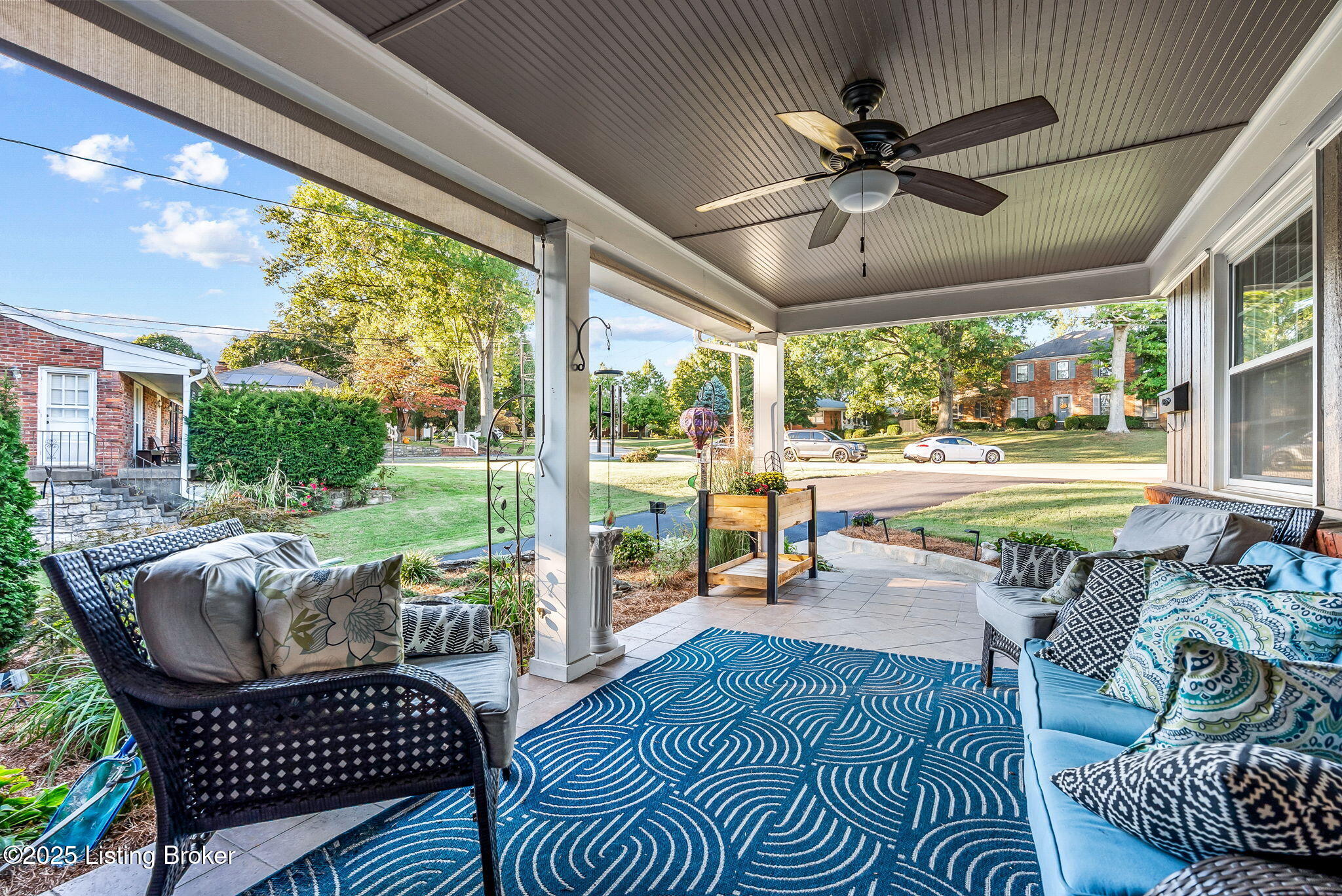 1006 Corn Island Ct, Louisville