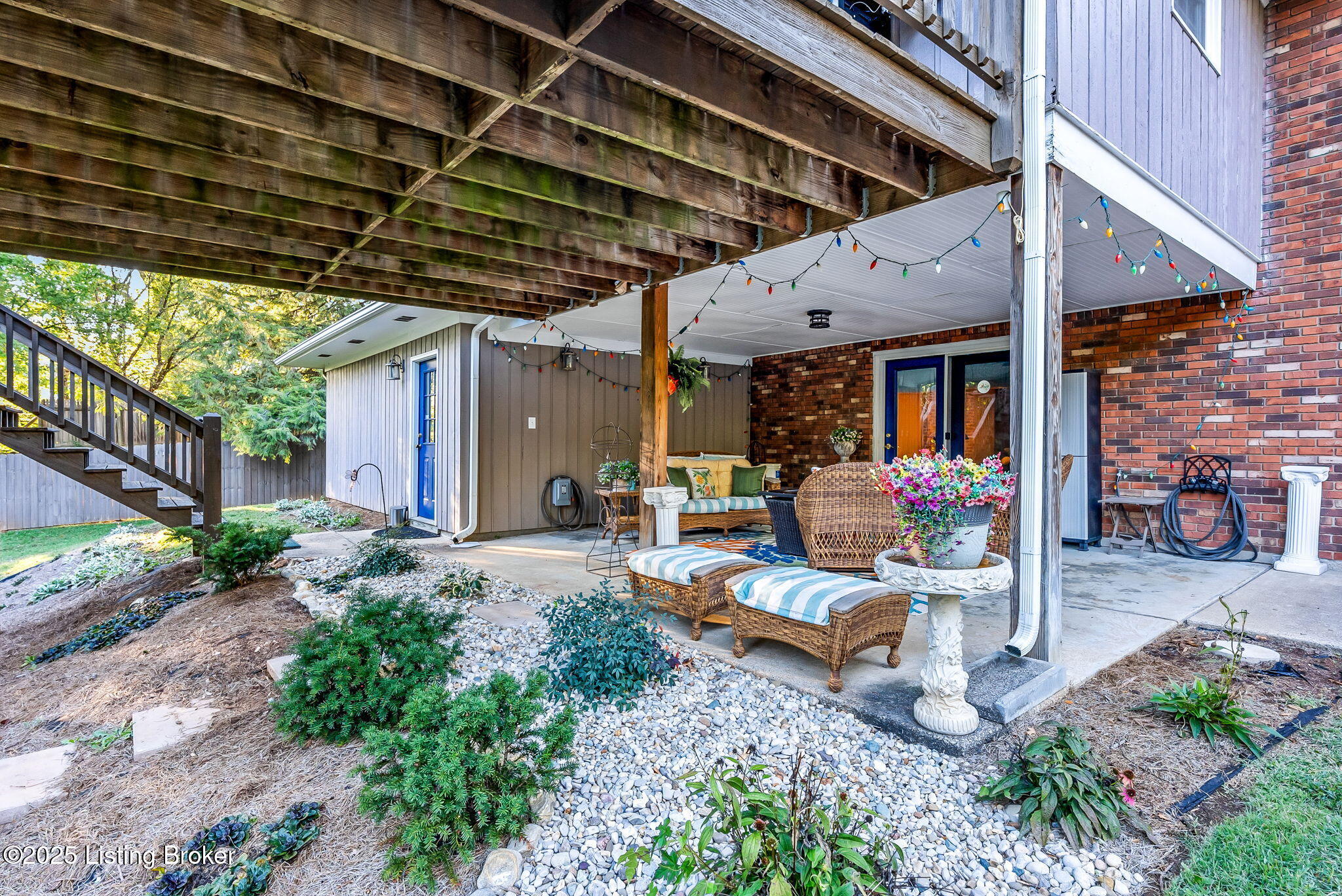 1006 Corn Island Ct, Louisville