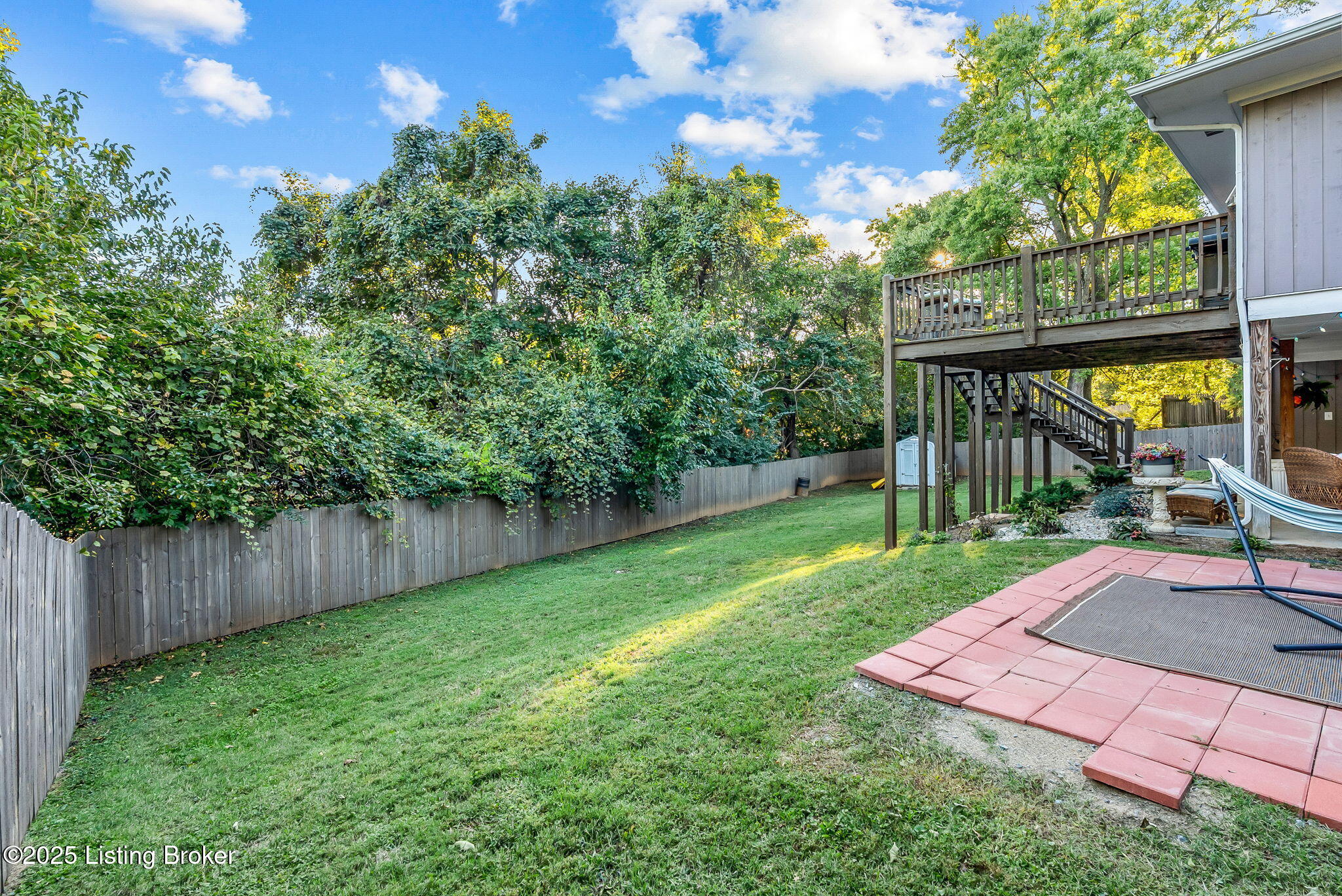 1006 Corn Island Ct, Louisville