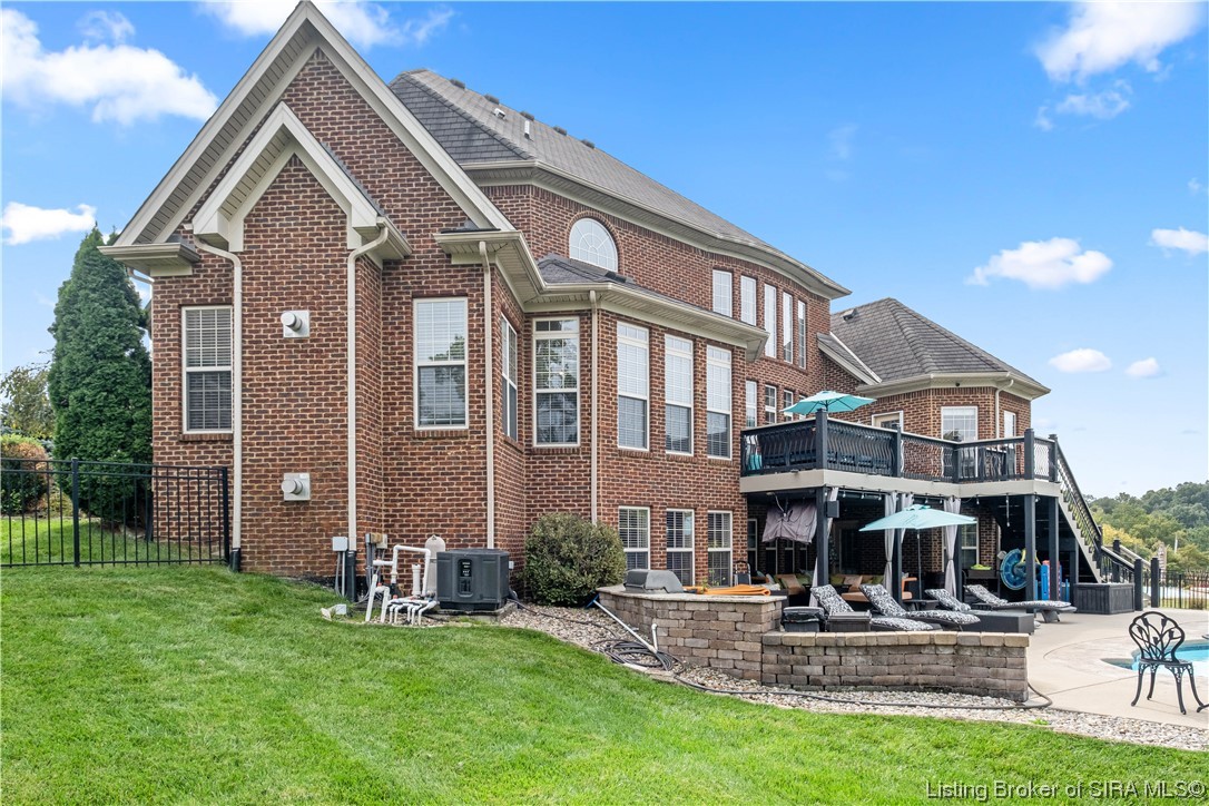 3631 Woodland Lakes Drive