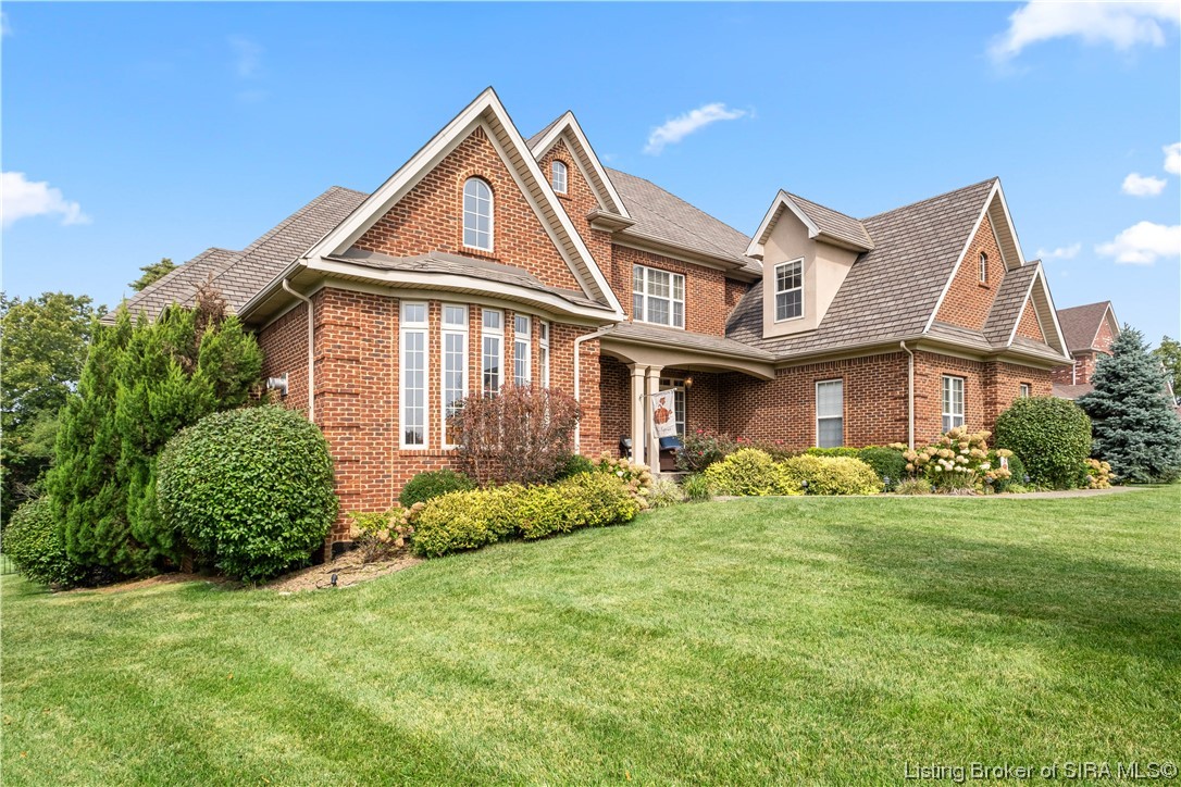 3631 Woodland Lakes Drive