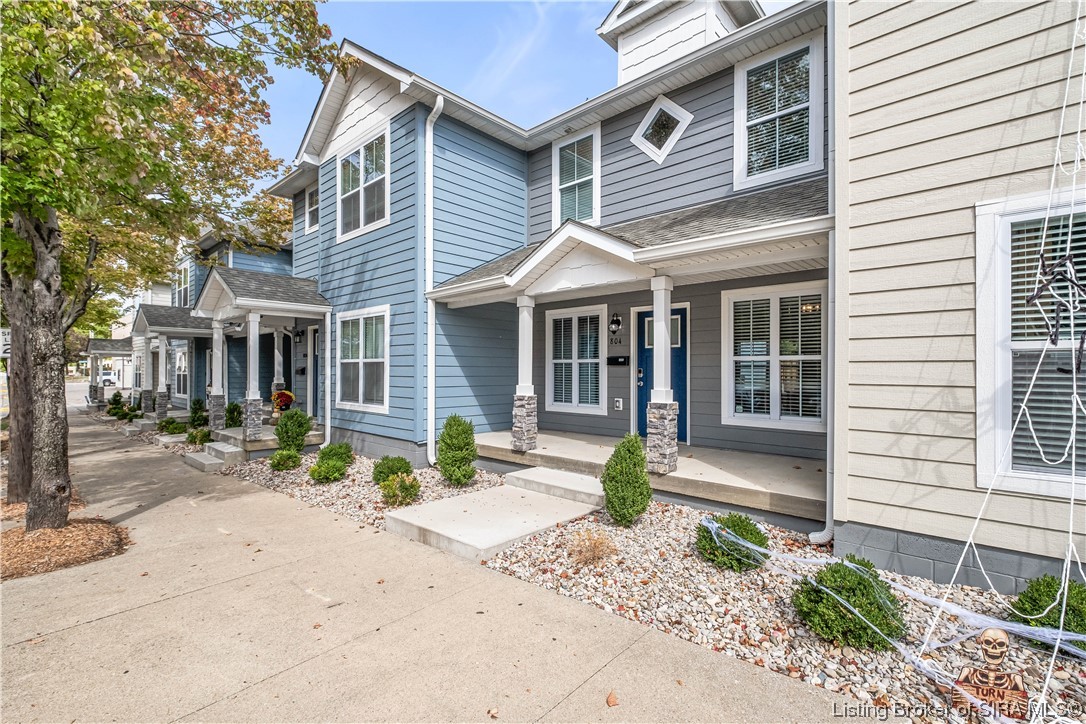 804 Vincennes Street