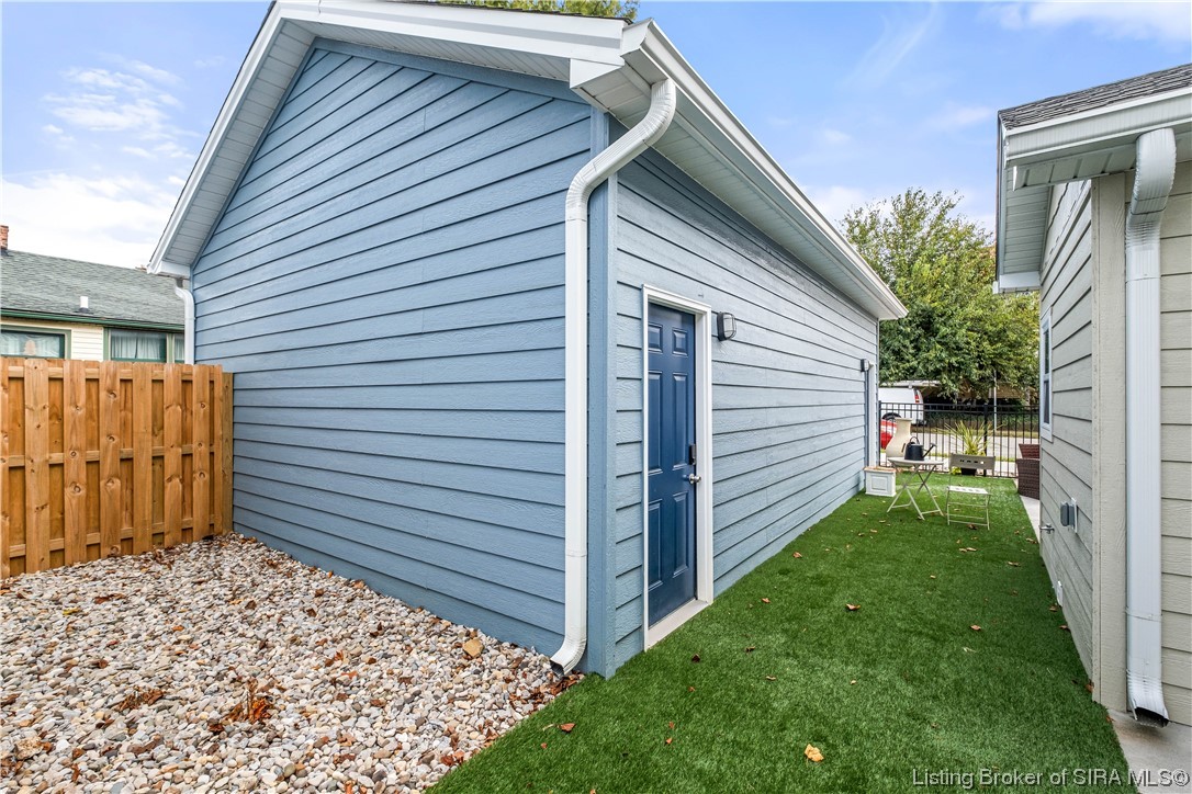 804 Vincennes Street