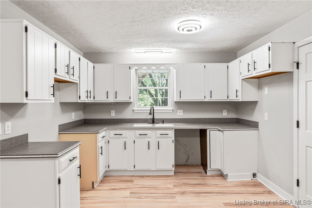 6590 Hickory Trace NE