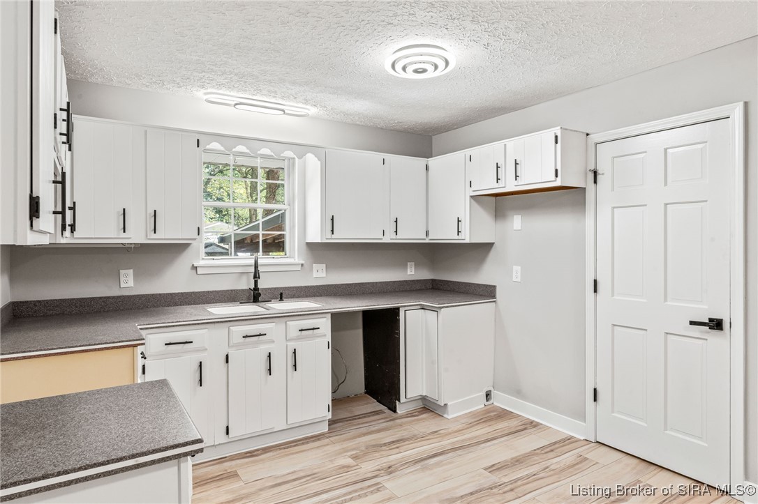 6590 Hickory Trace NE