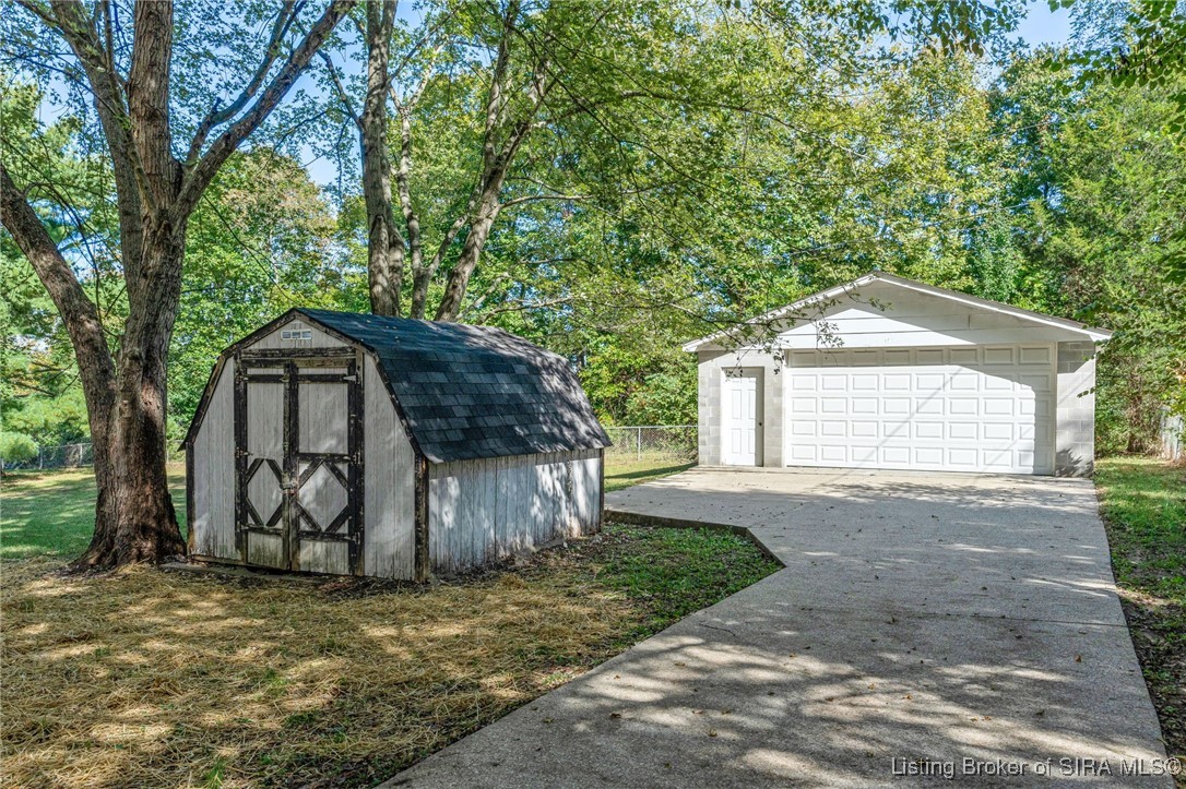 6590 Hickory Trace NE