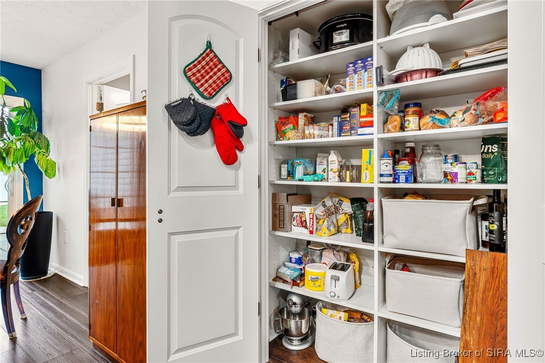 11900 Columbus Parkway