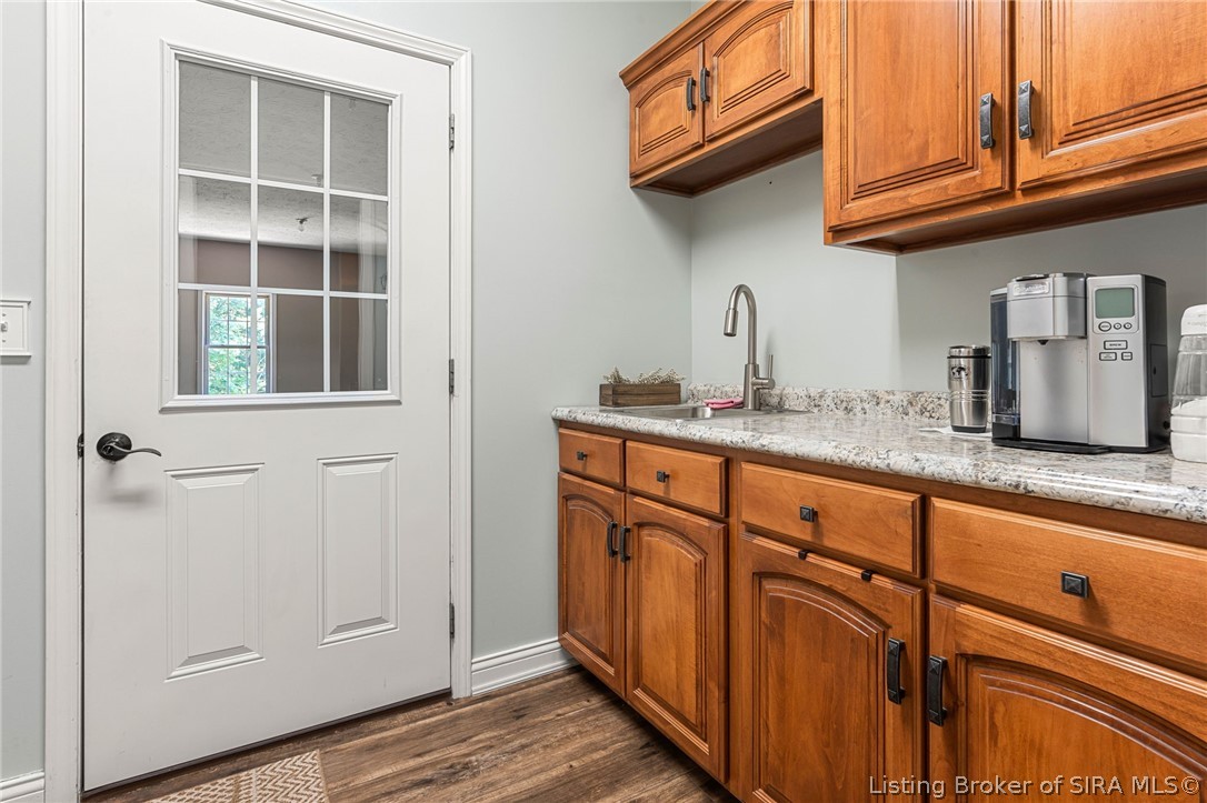 3221 Cave Hill Road NE