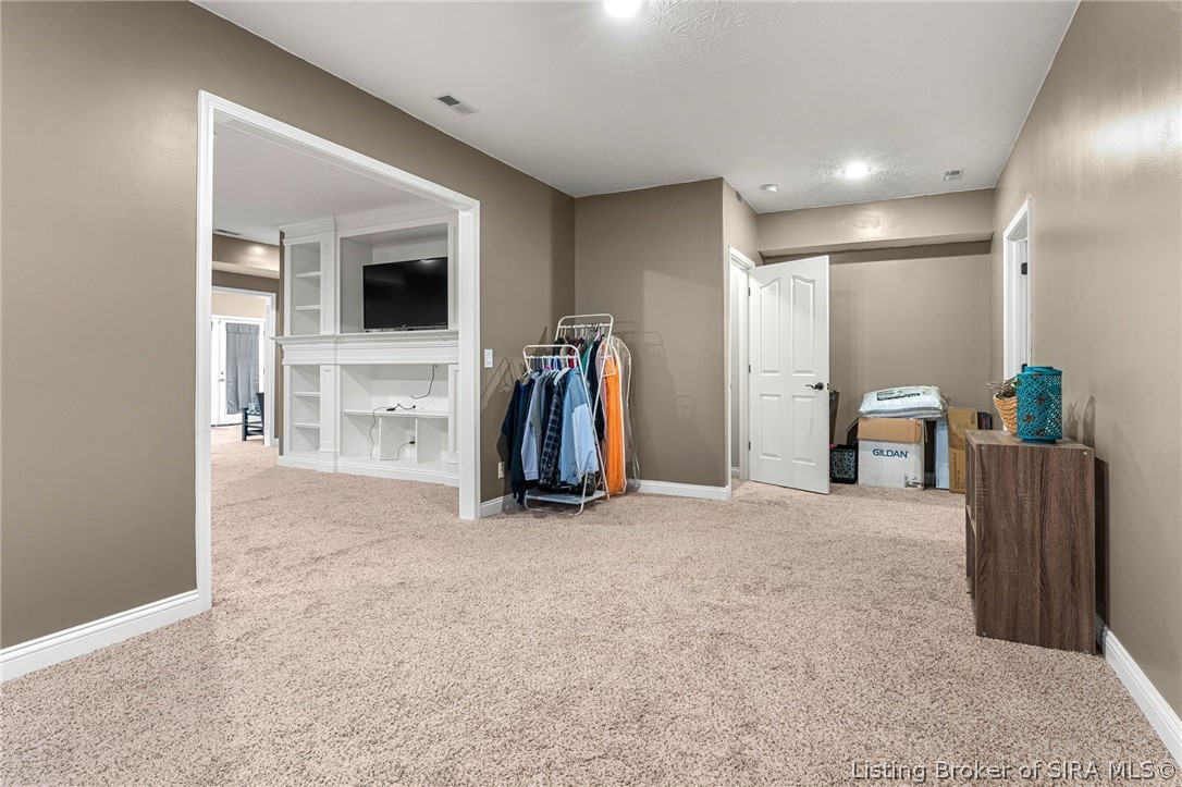 3221 Cave Hill Road NE