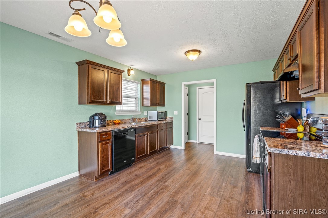 1703 Sydney Circle