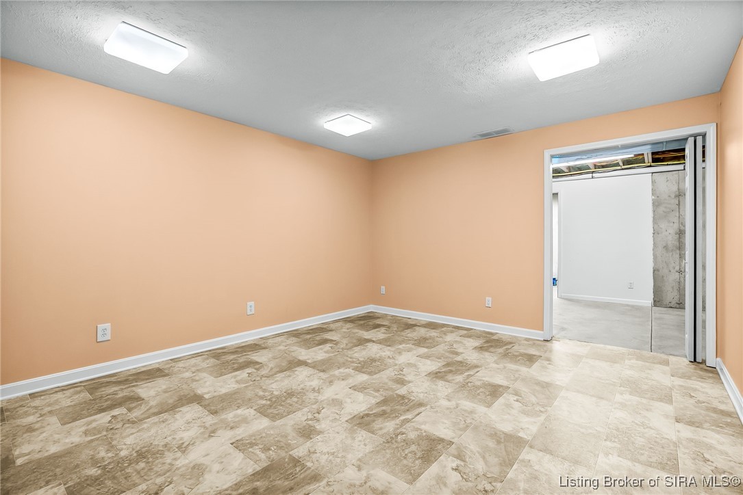 1807 Sterling Oaks Drive