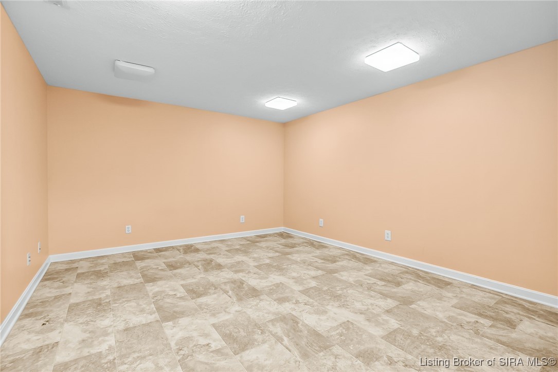 1807 Sterling Oaks Drive