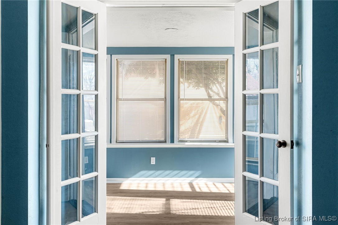 221 Harrison Avenue W