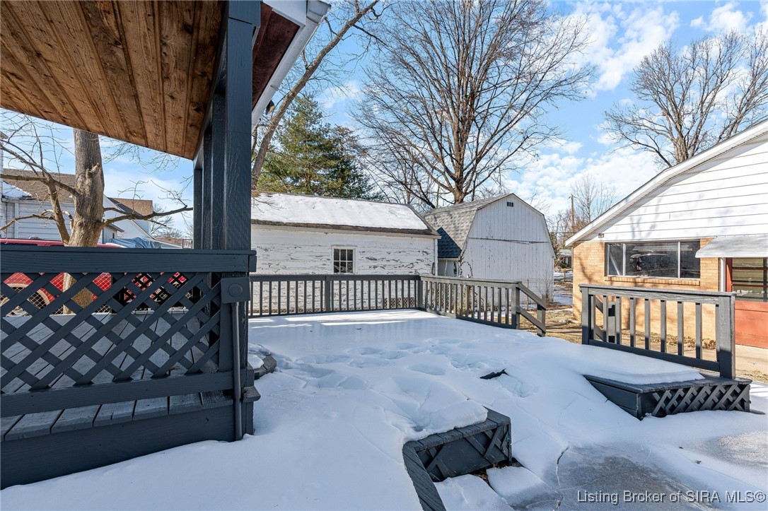 221 Harrison Avenue W