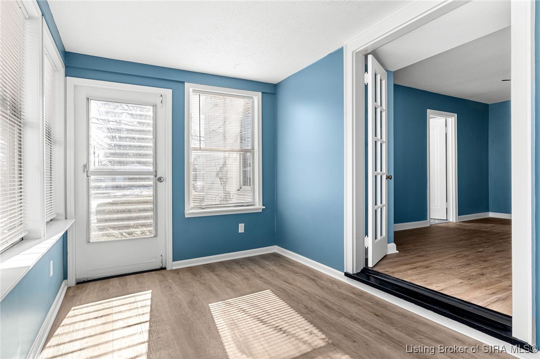 221 Harrison Avenue W