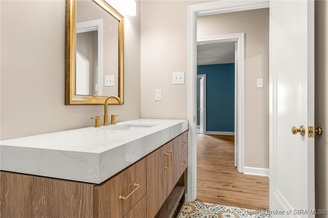 221 Harrison Avenue W