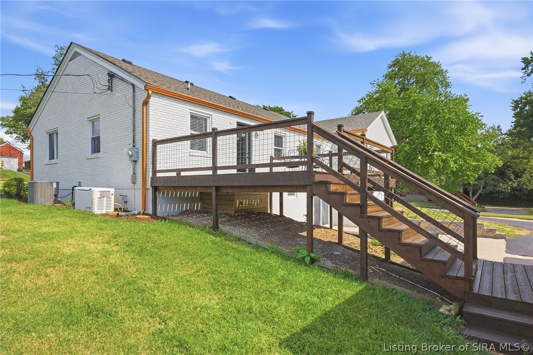 1809 Woodland Road