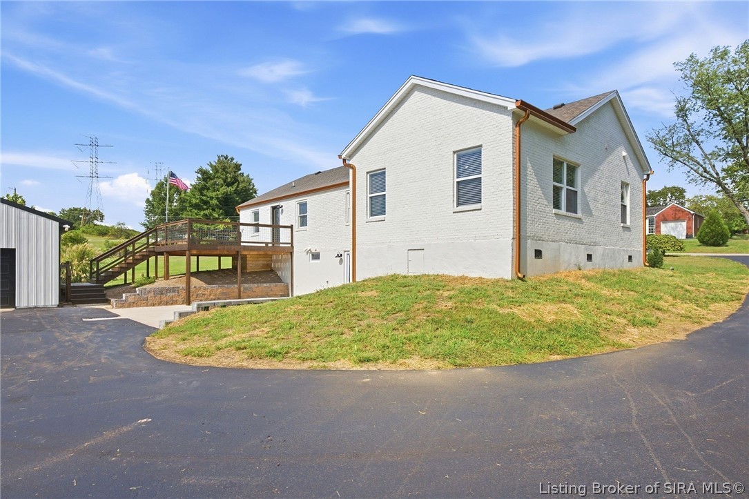 1809 Woodland Road