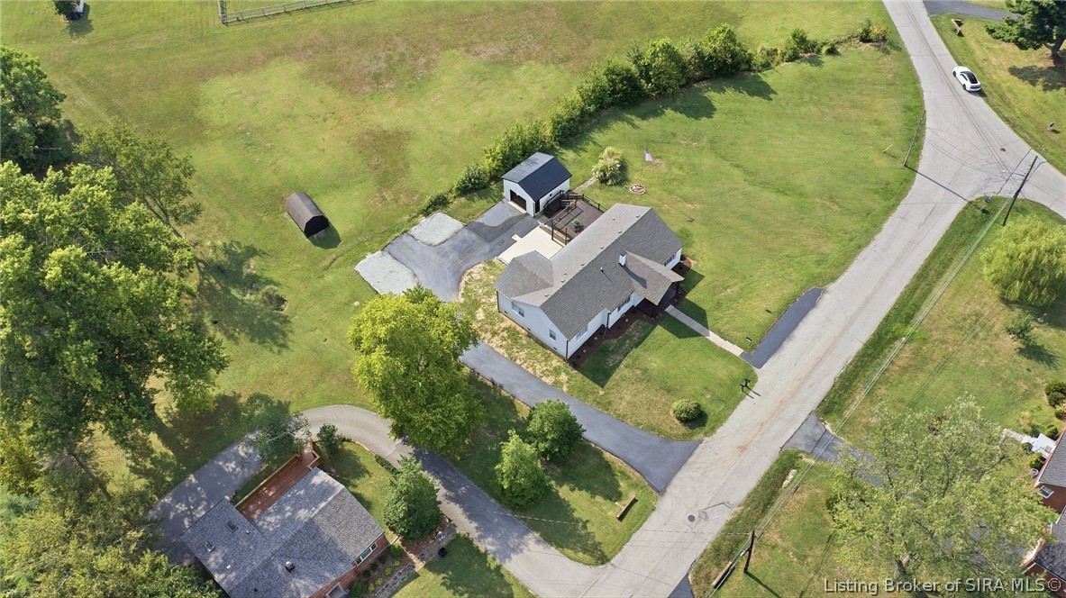 1809 Woodland Road