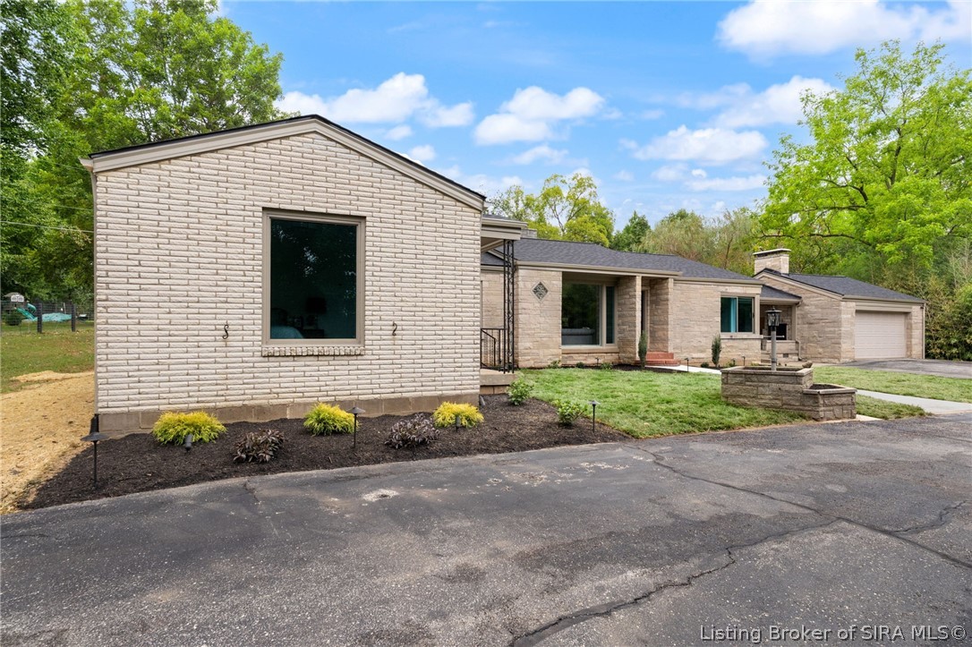 3884 Paoli Pike