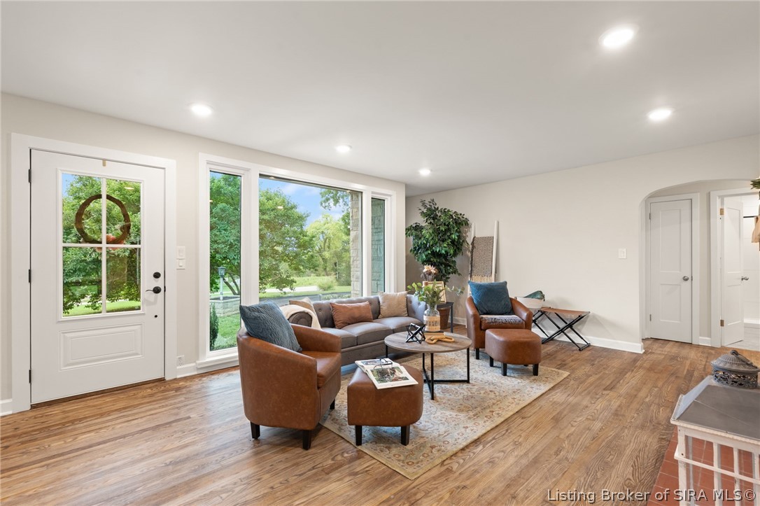 3884 Paoli Pike