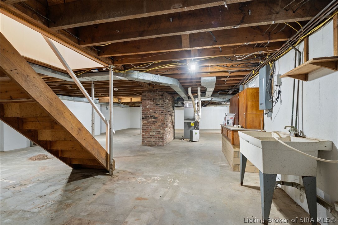 3884 Paoli Pike