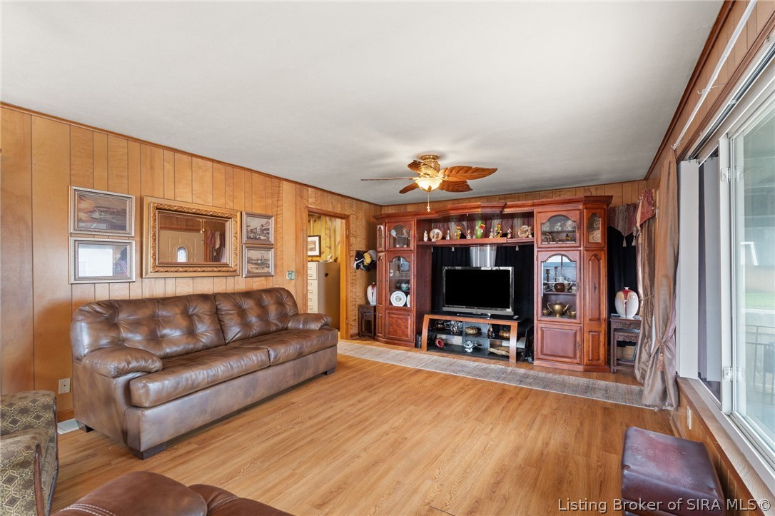 2579 Charlestown Road